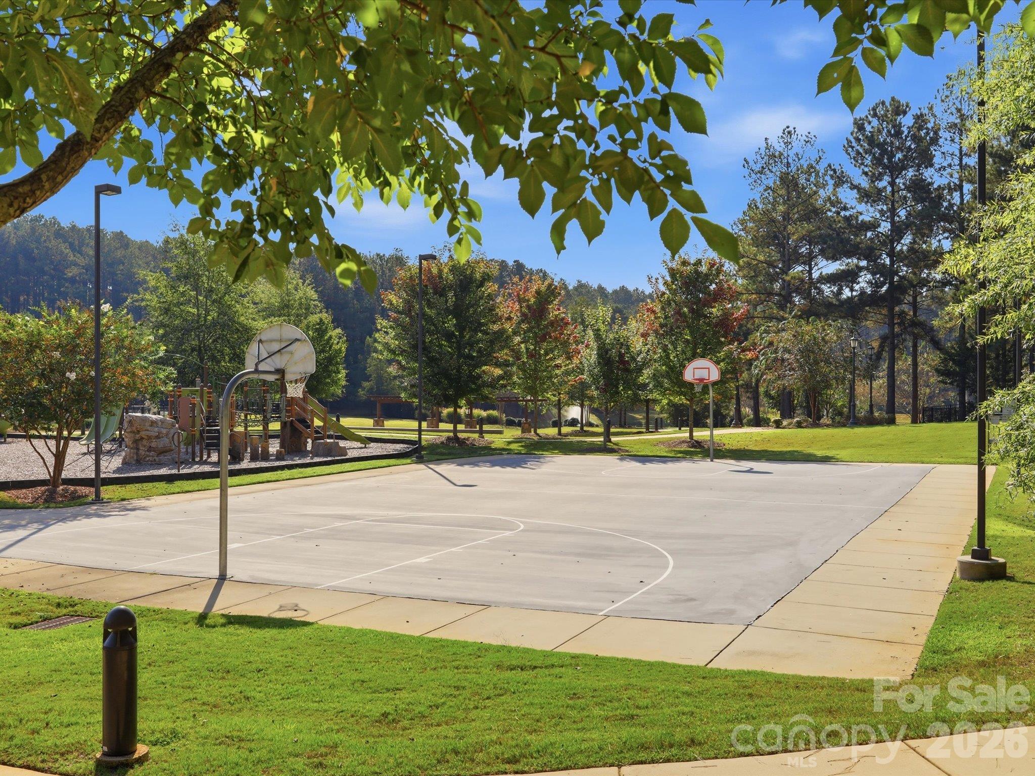 main property photo 40