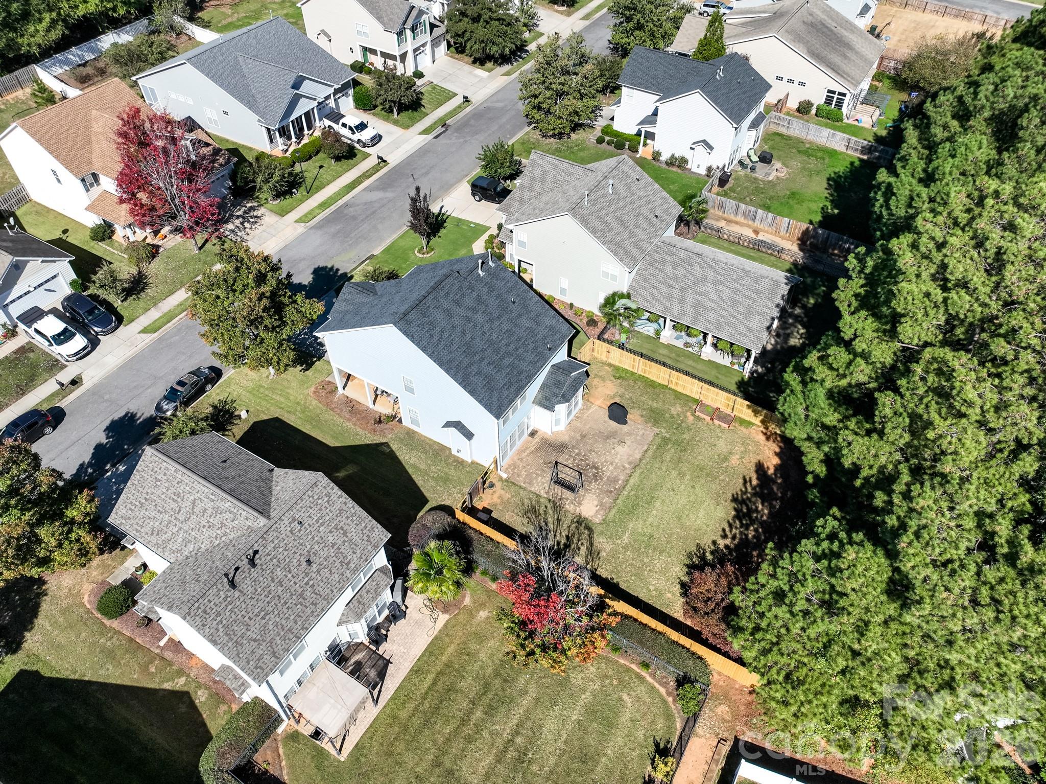 main property photo 29