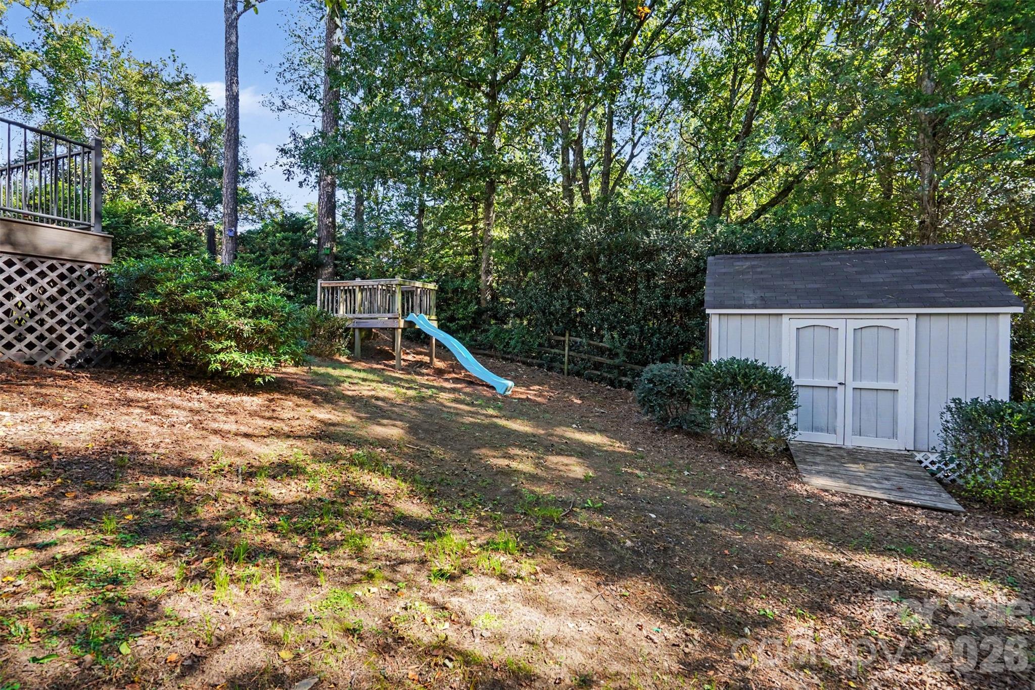 main property photo 33