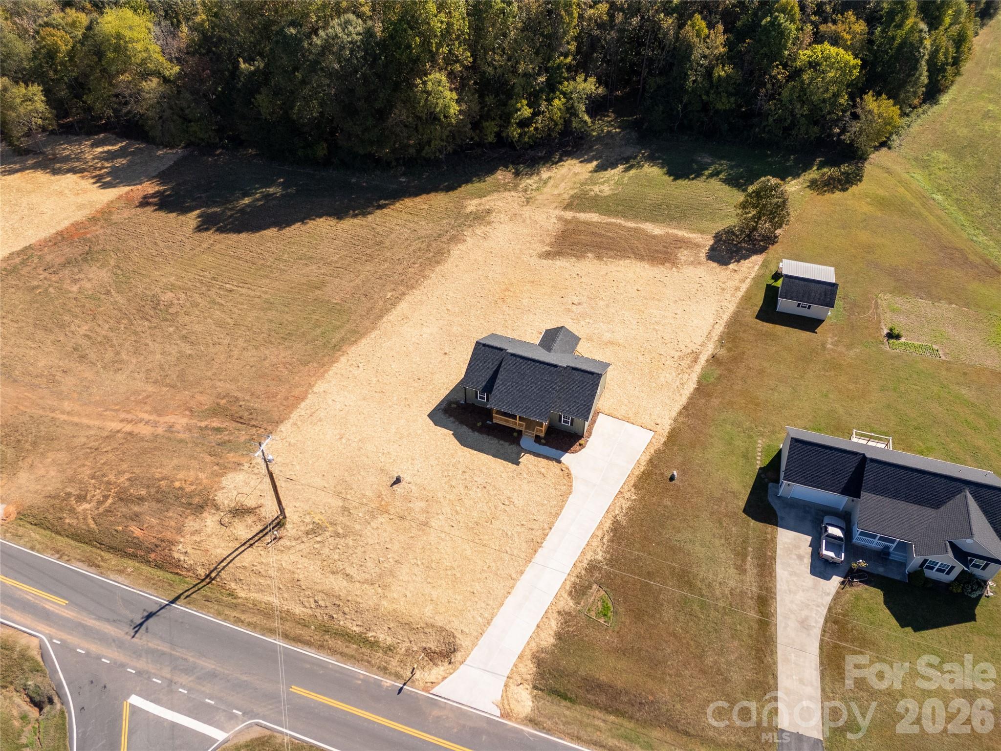 main property photo 30