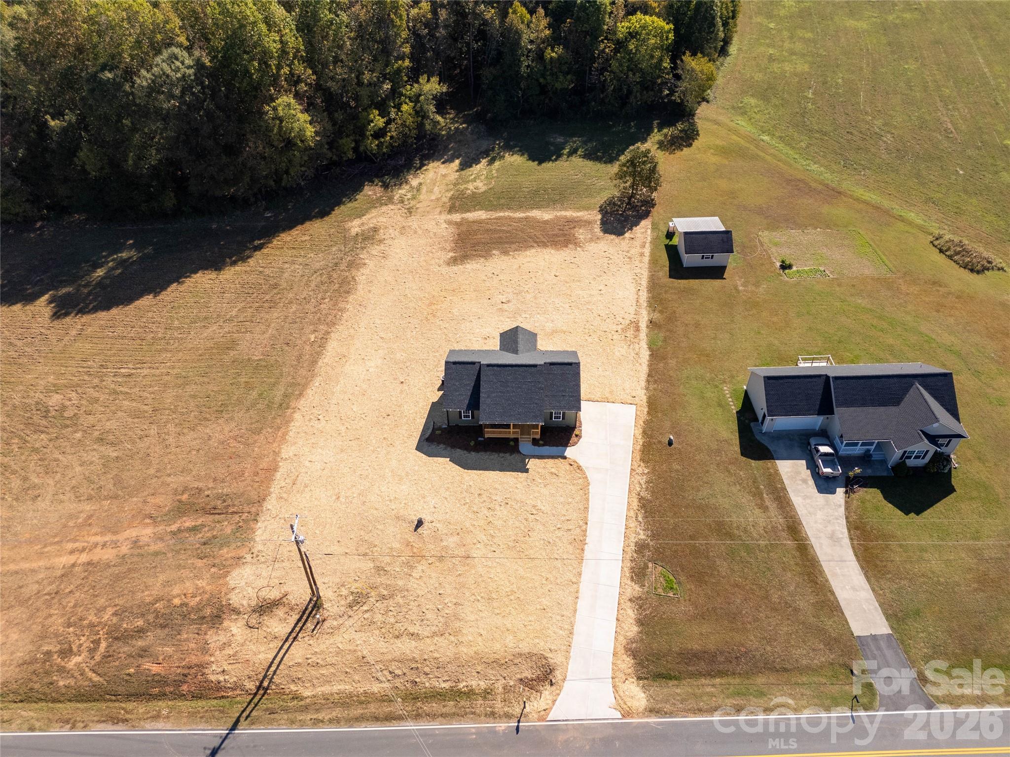 main property photo 31