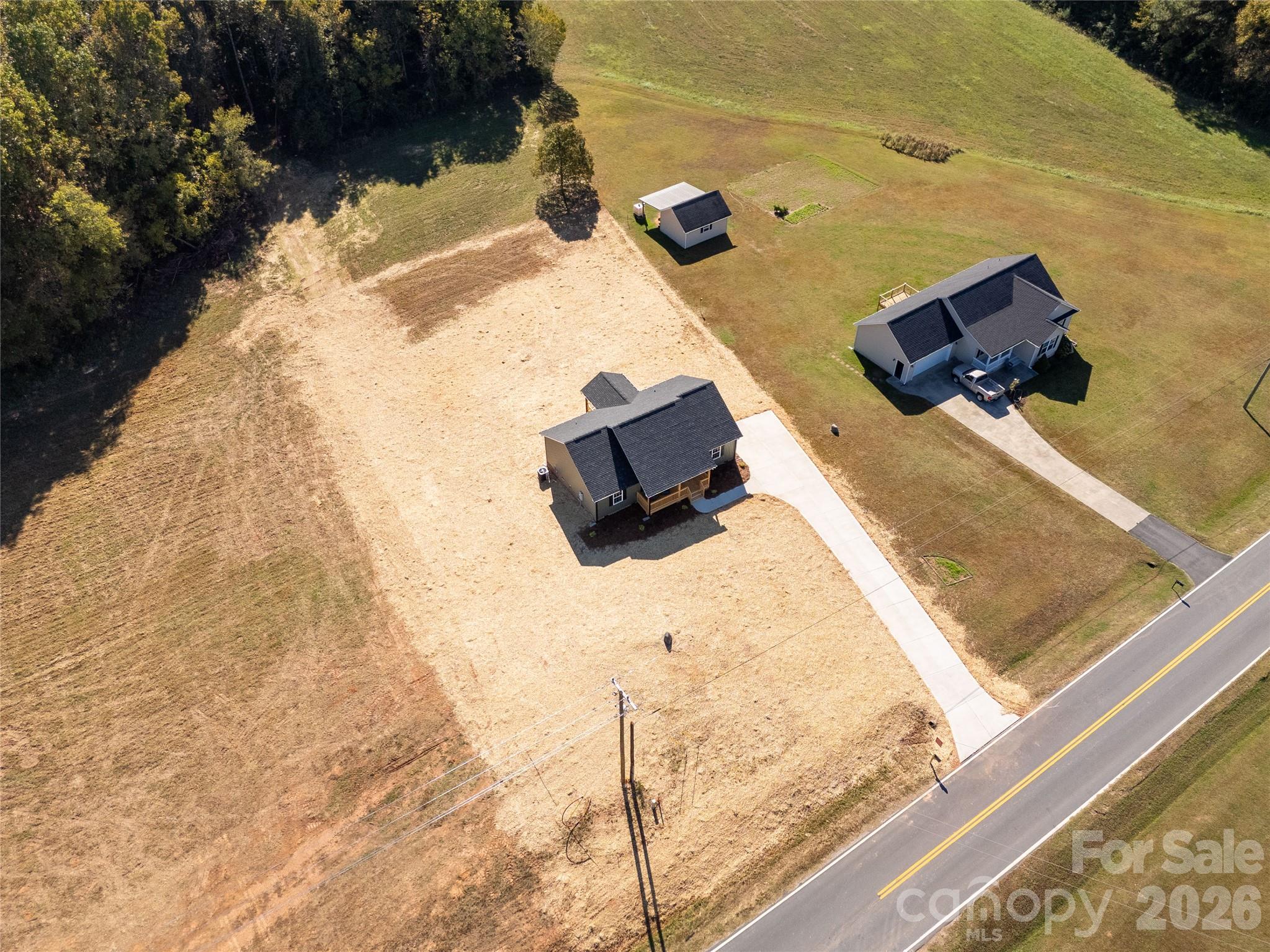 main property photo 32