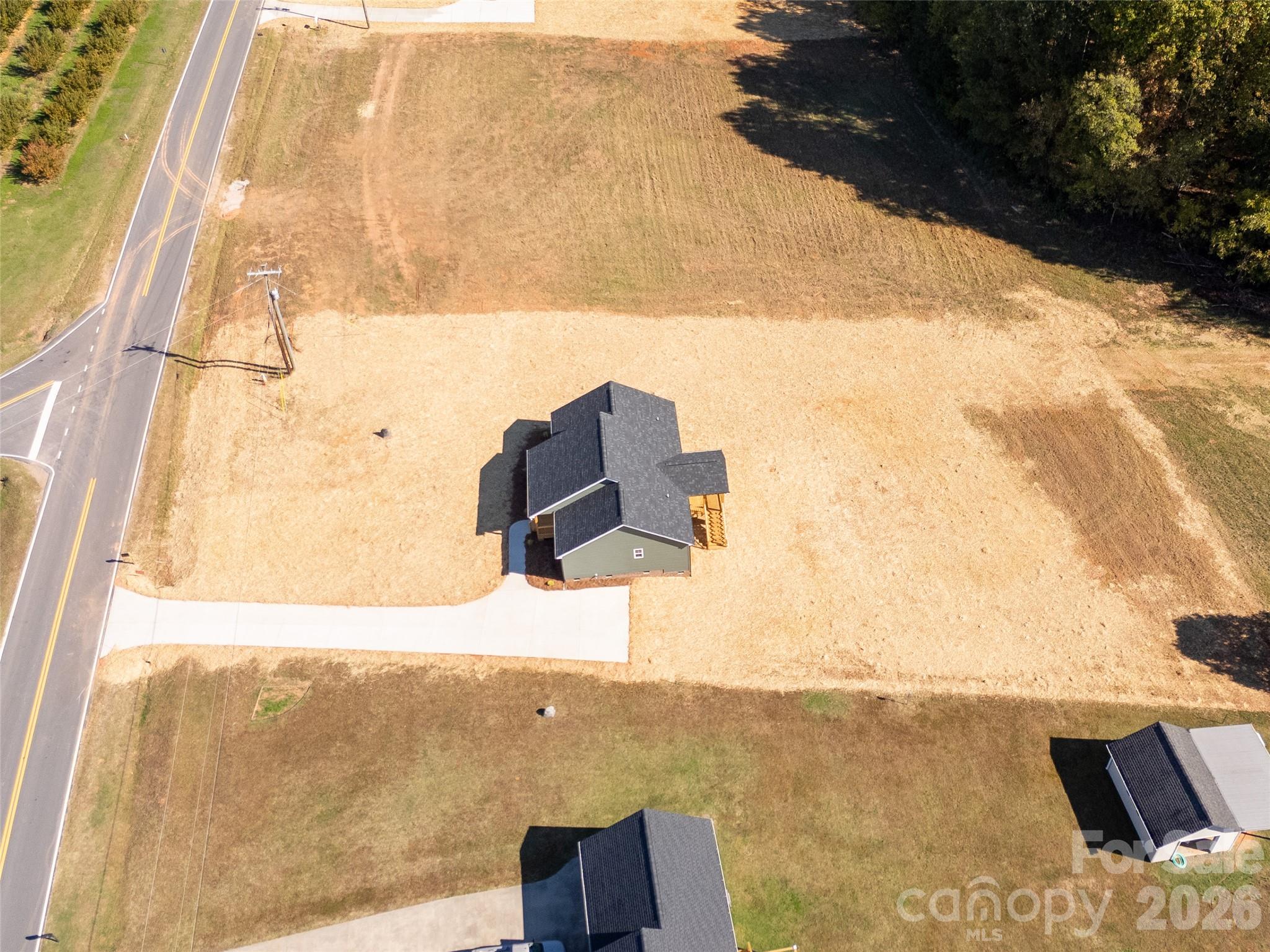 main property photo 36