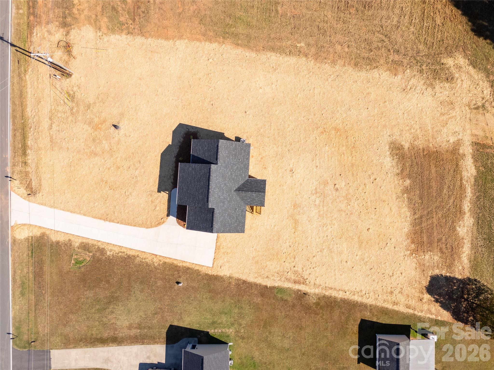 main property photo 37