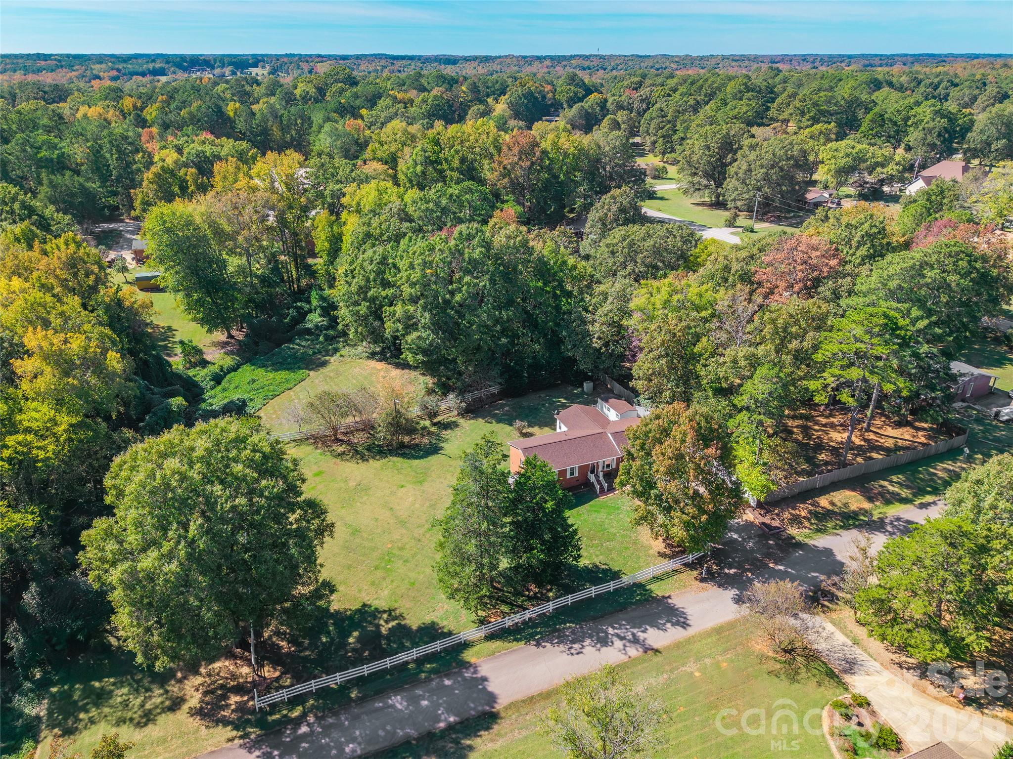 main property photo 29