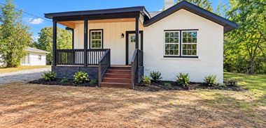 image of property with 3 Bed | 2 Bath | 1,527 Sqft