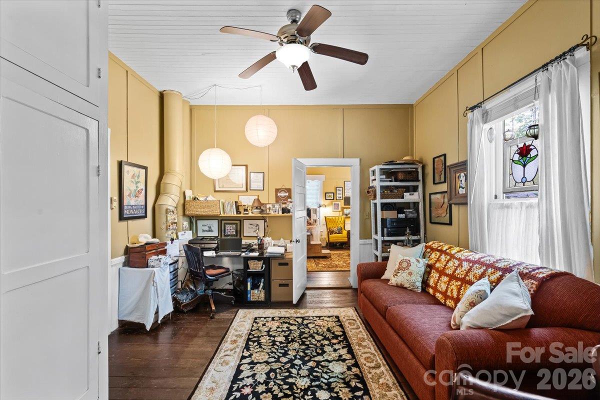 main property photo 5