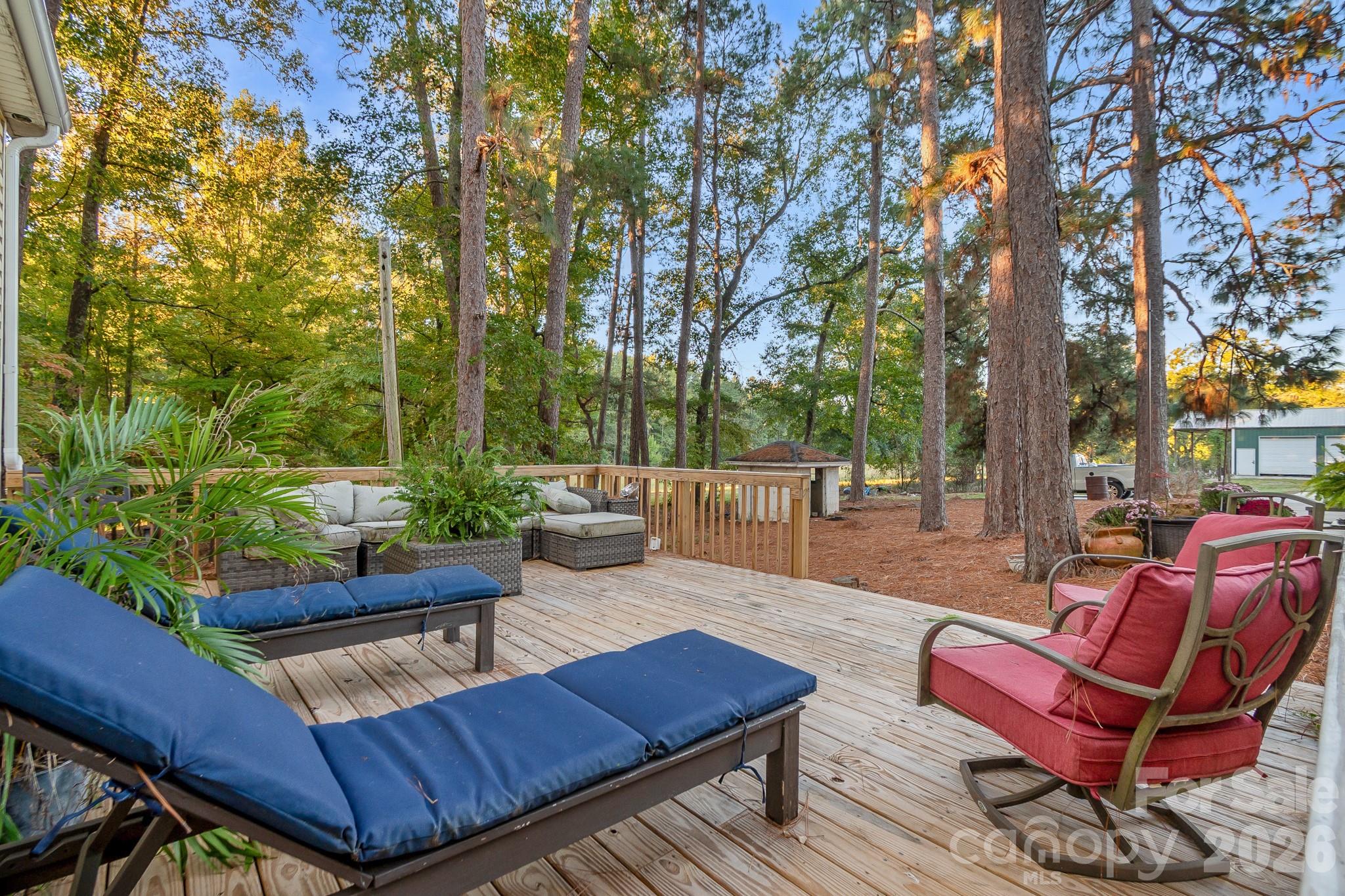 main property photo 30