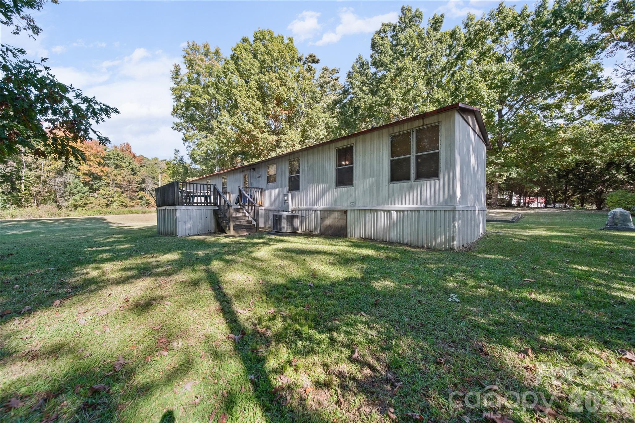 main property photo 7