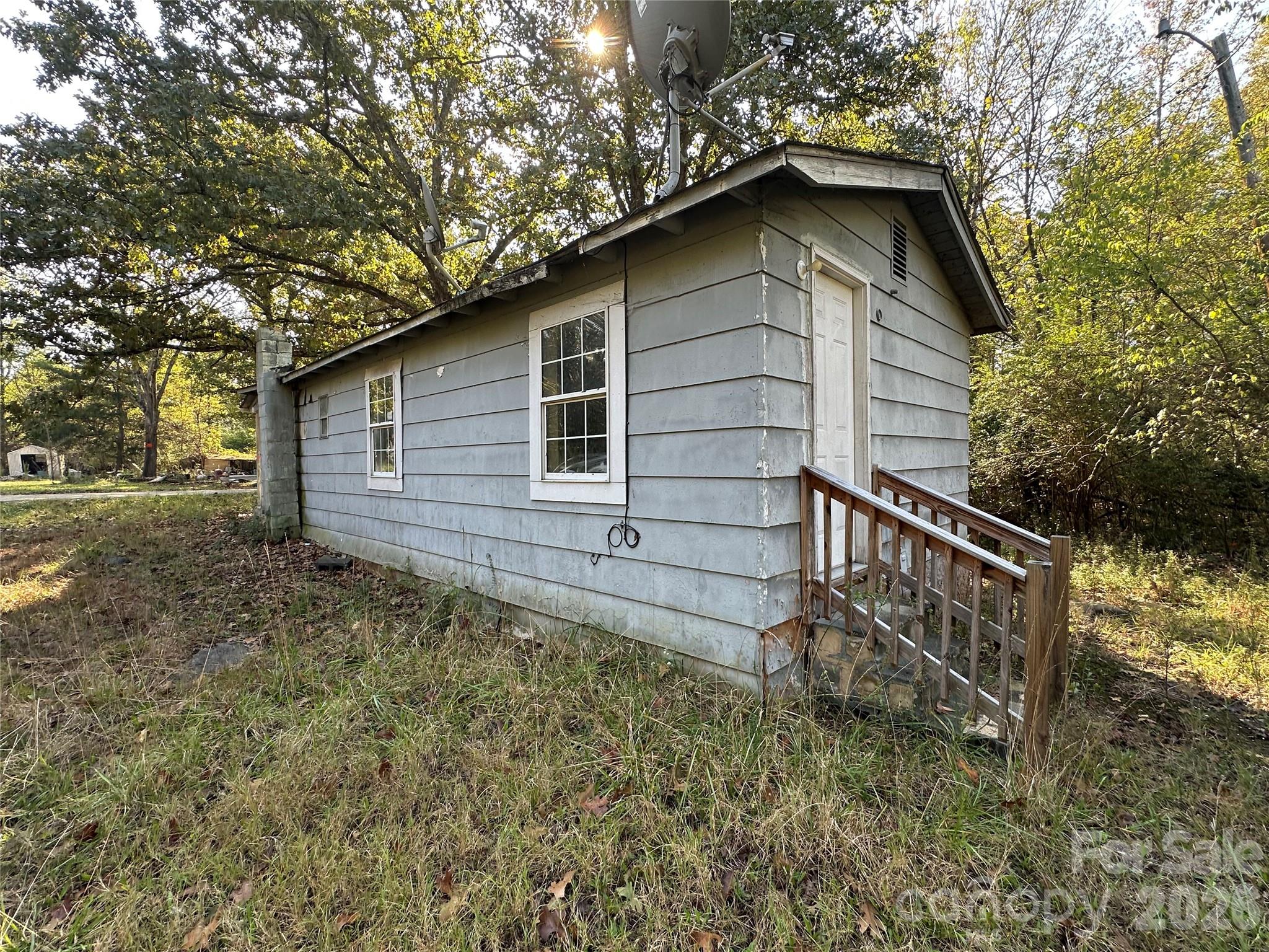 main property photo 12