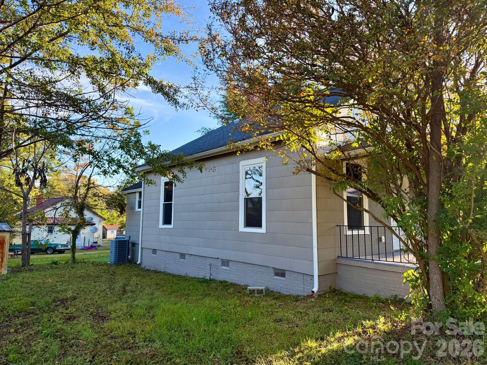 main property photo 19