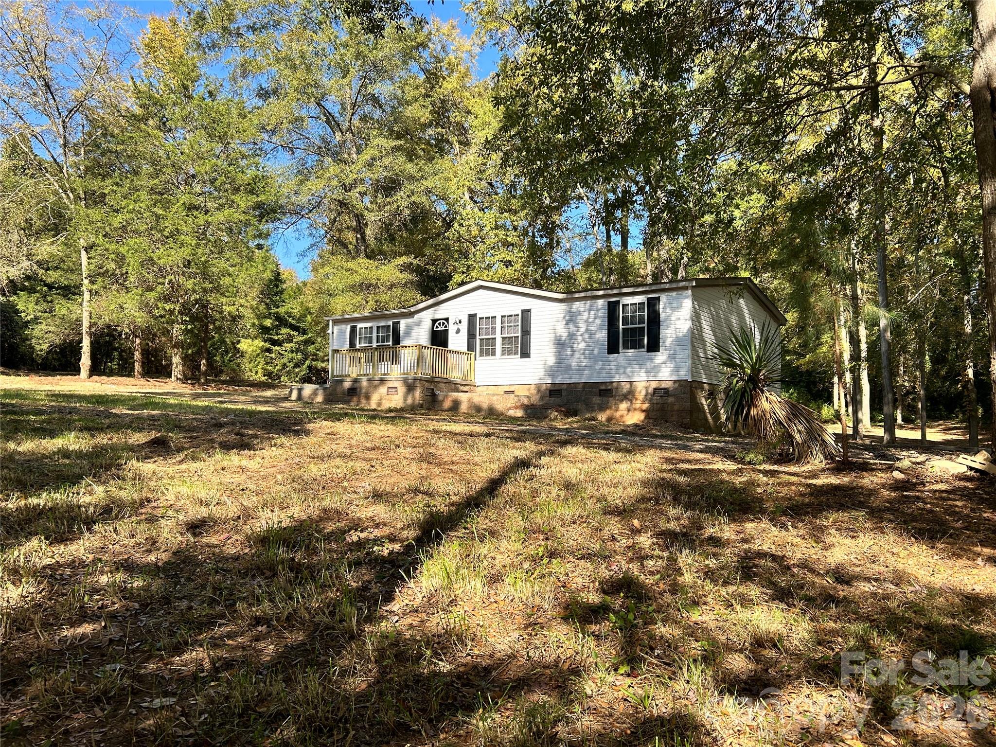main property photo 28