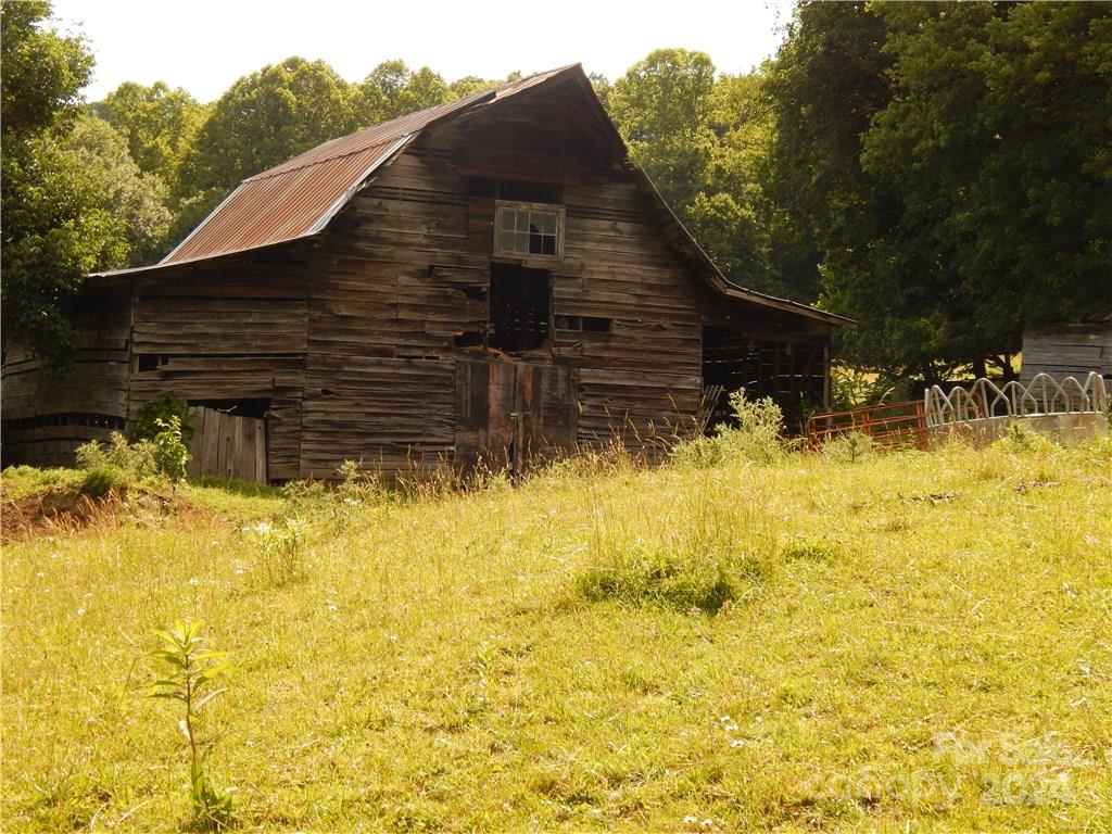 main property photo 21