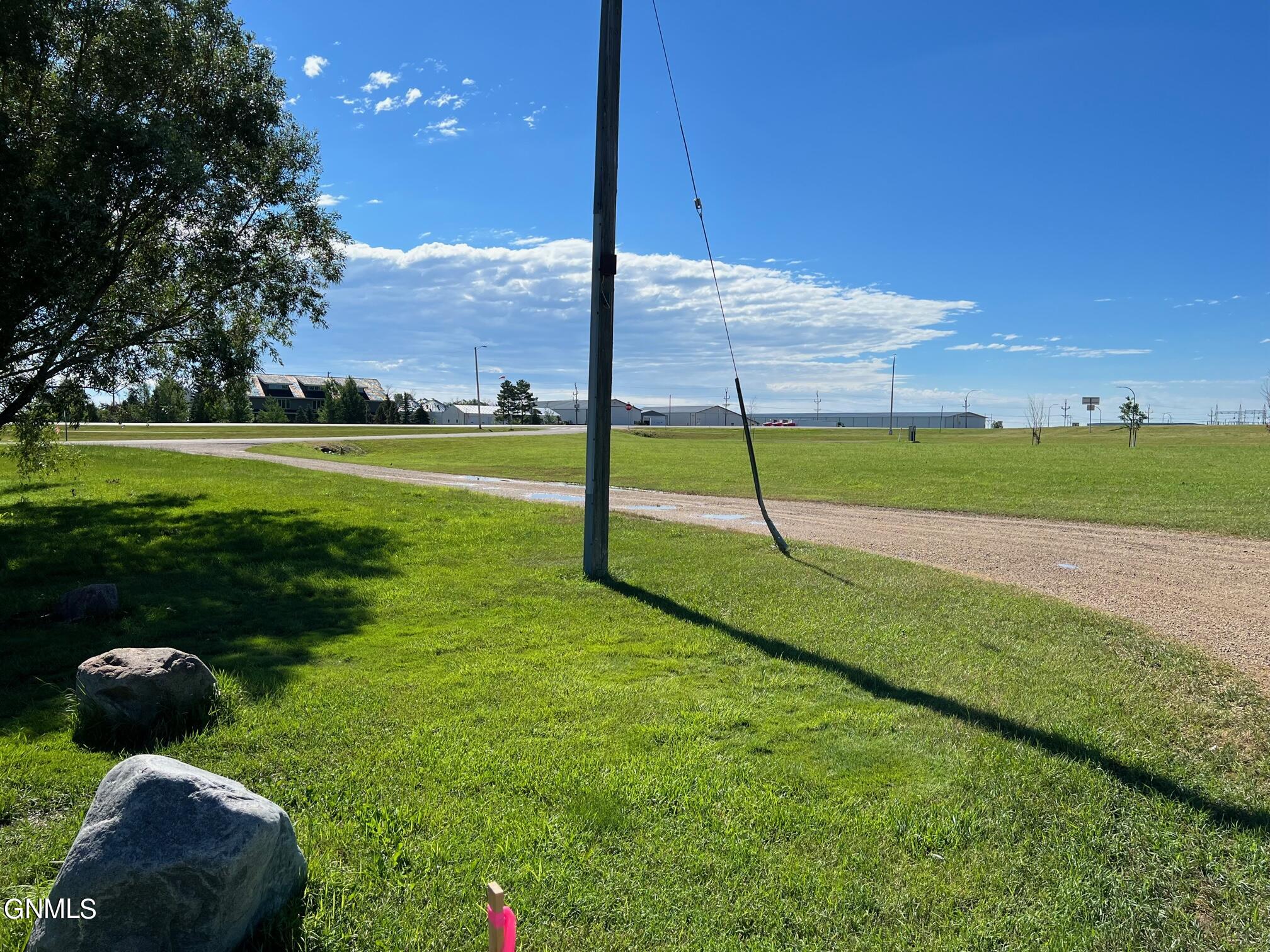 main property photo 22