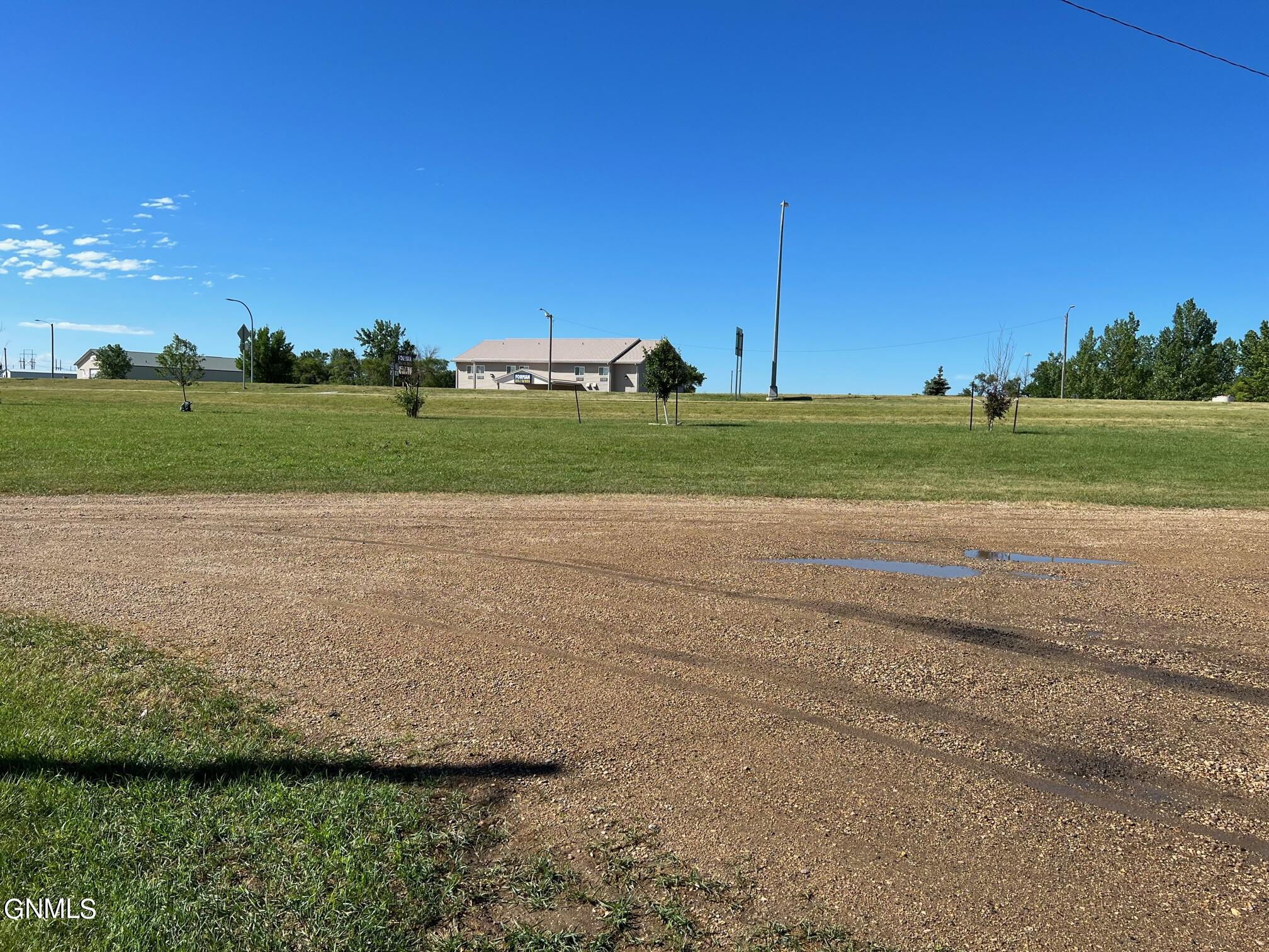 main property photo 23