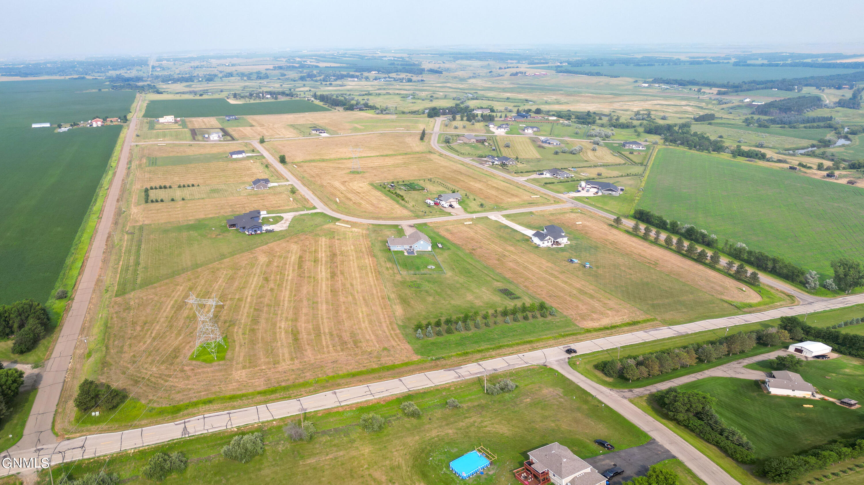 main property photo 9