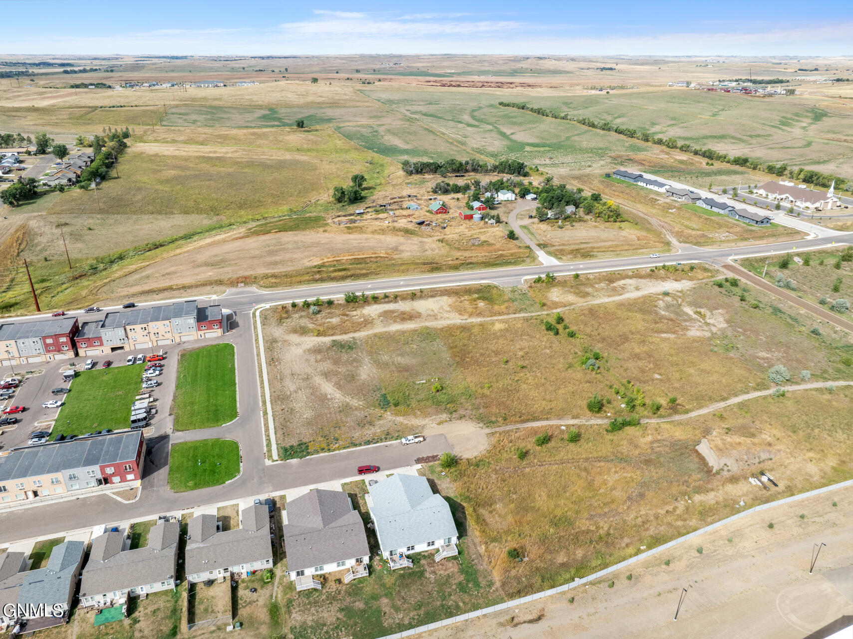 main property photo 6