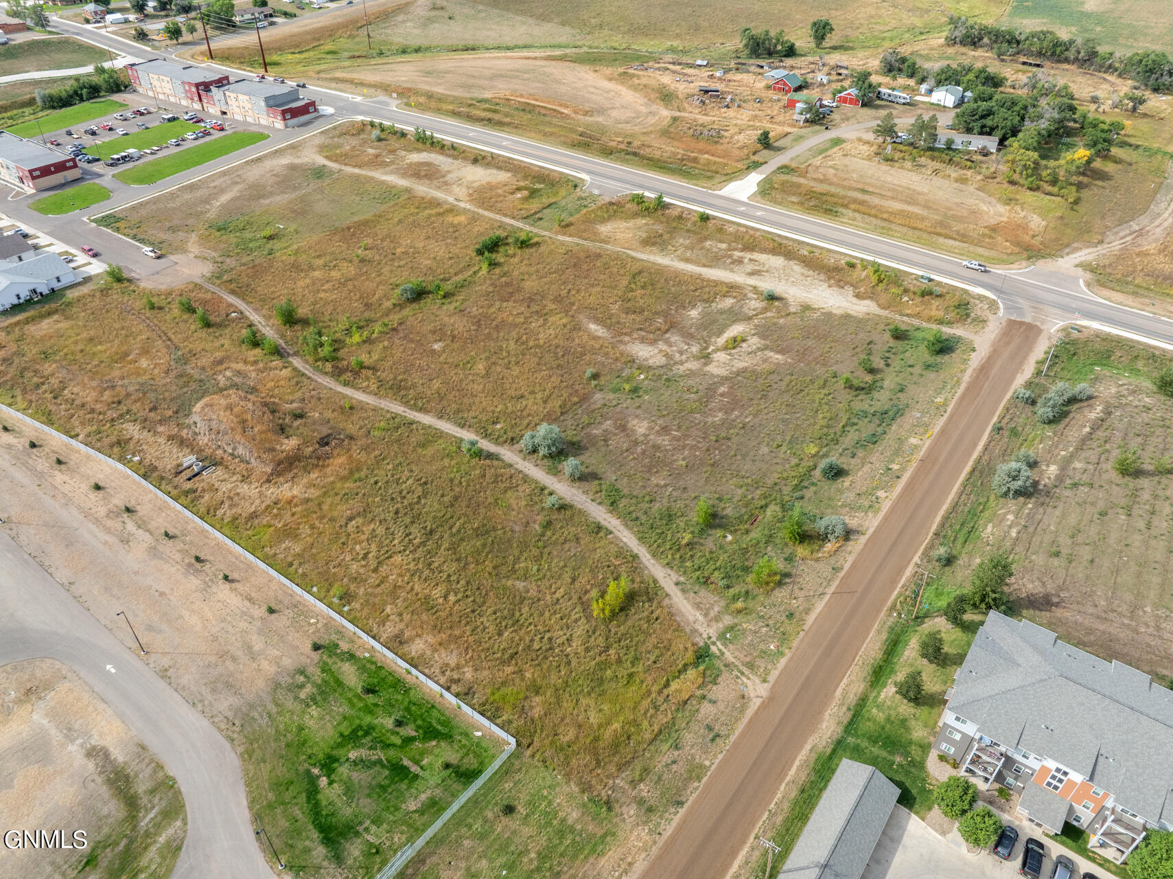 main property photo 7