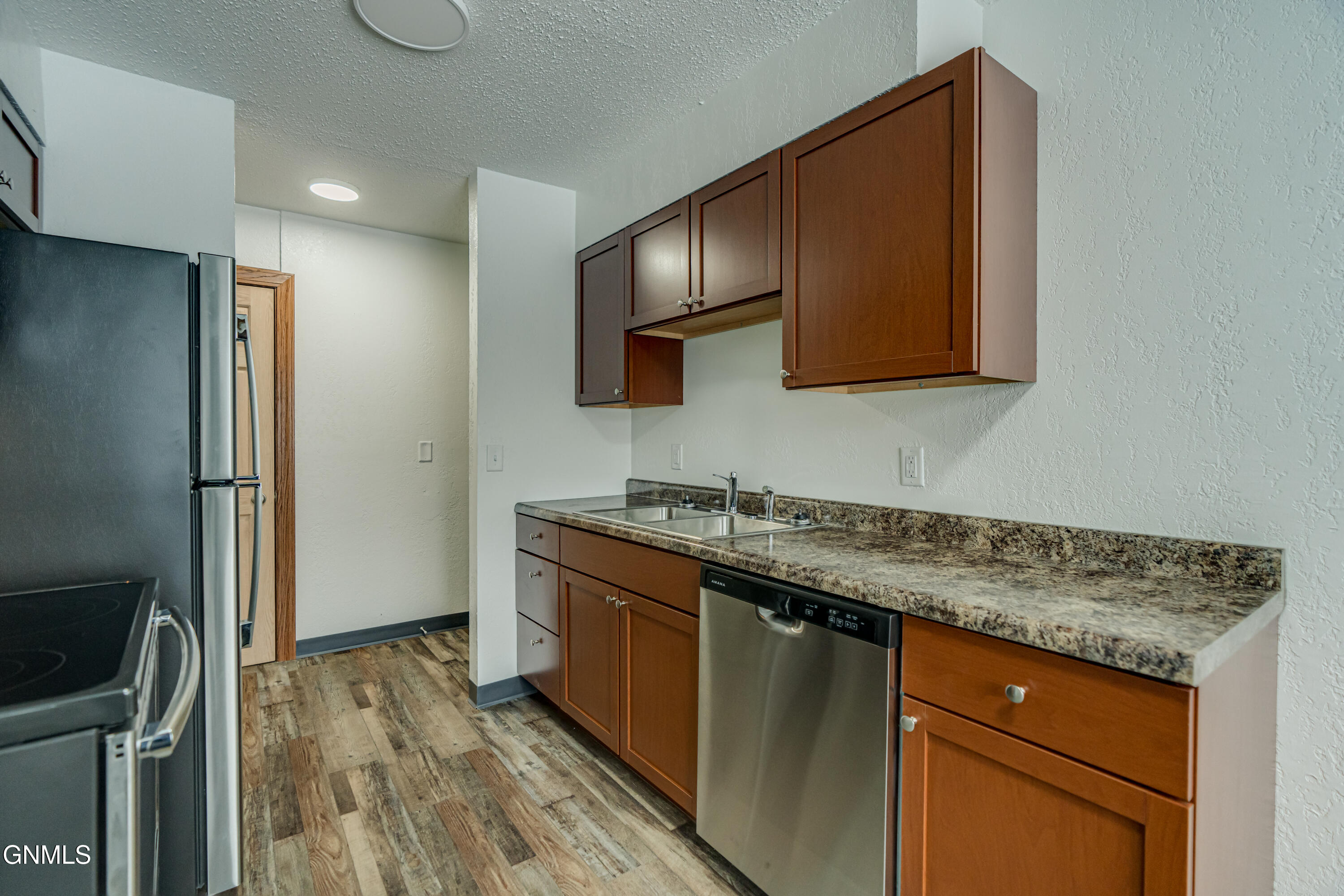 property viewer photo 11
