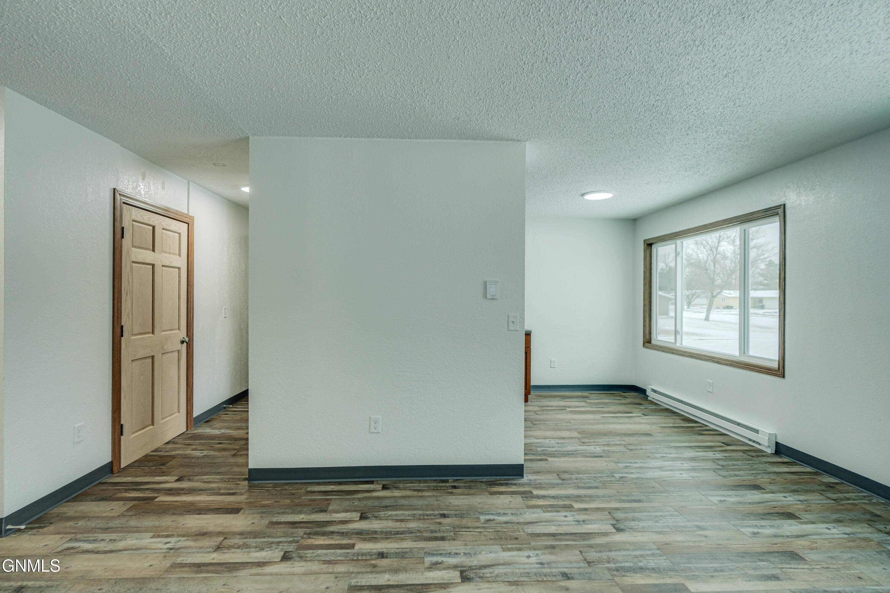 property viewer photo 15