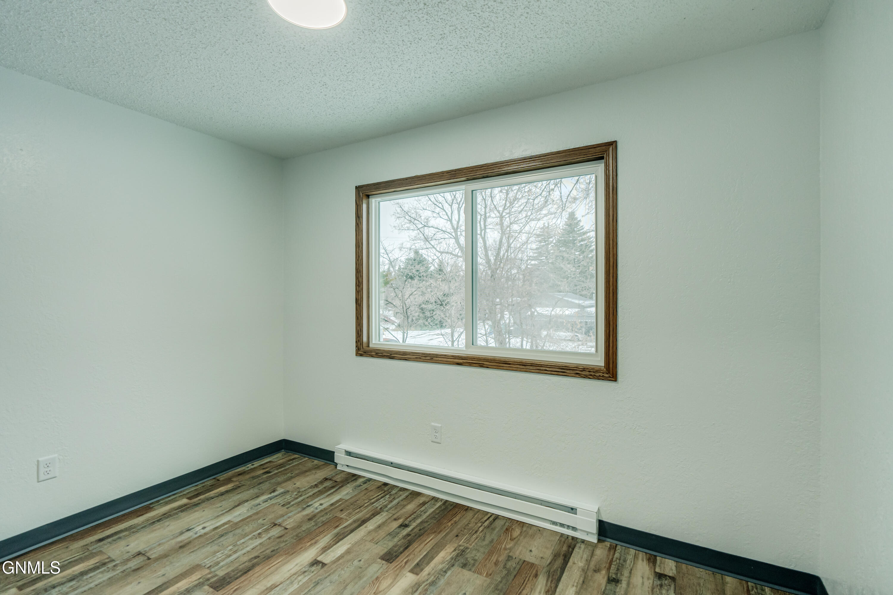 property viewer photo 22