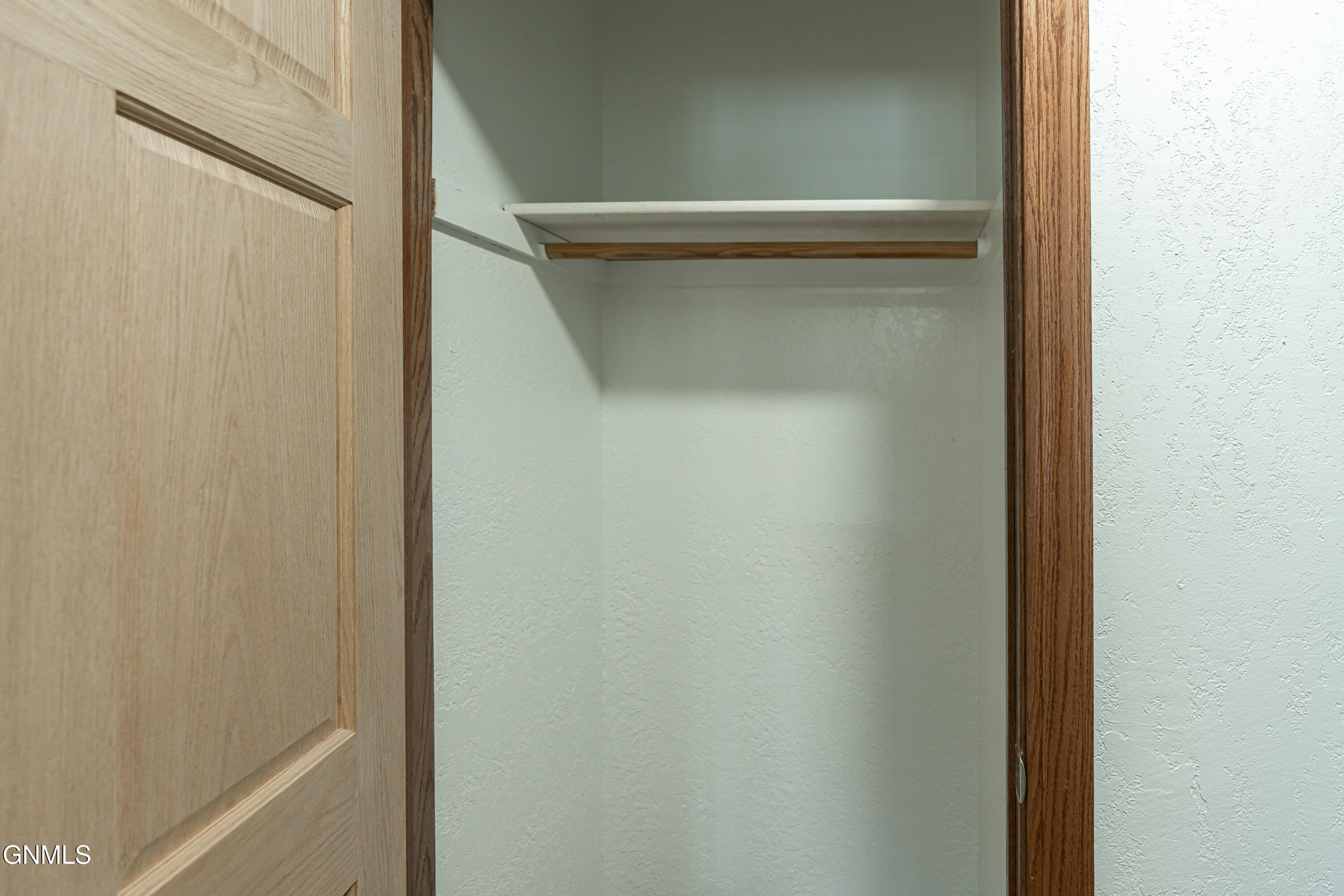 property viewer photo 26