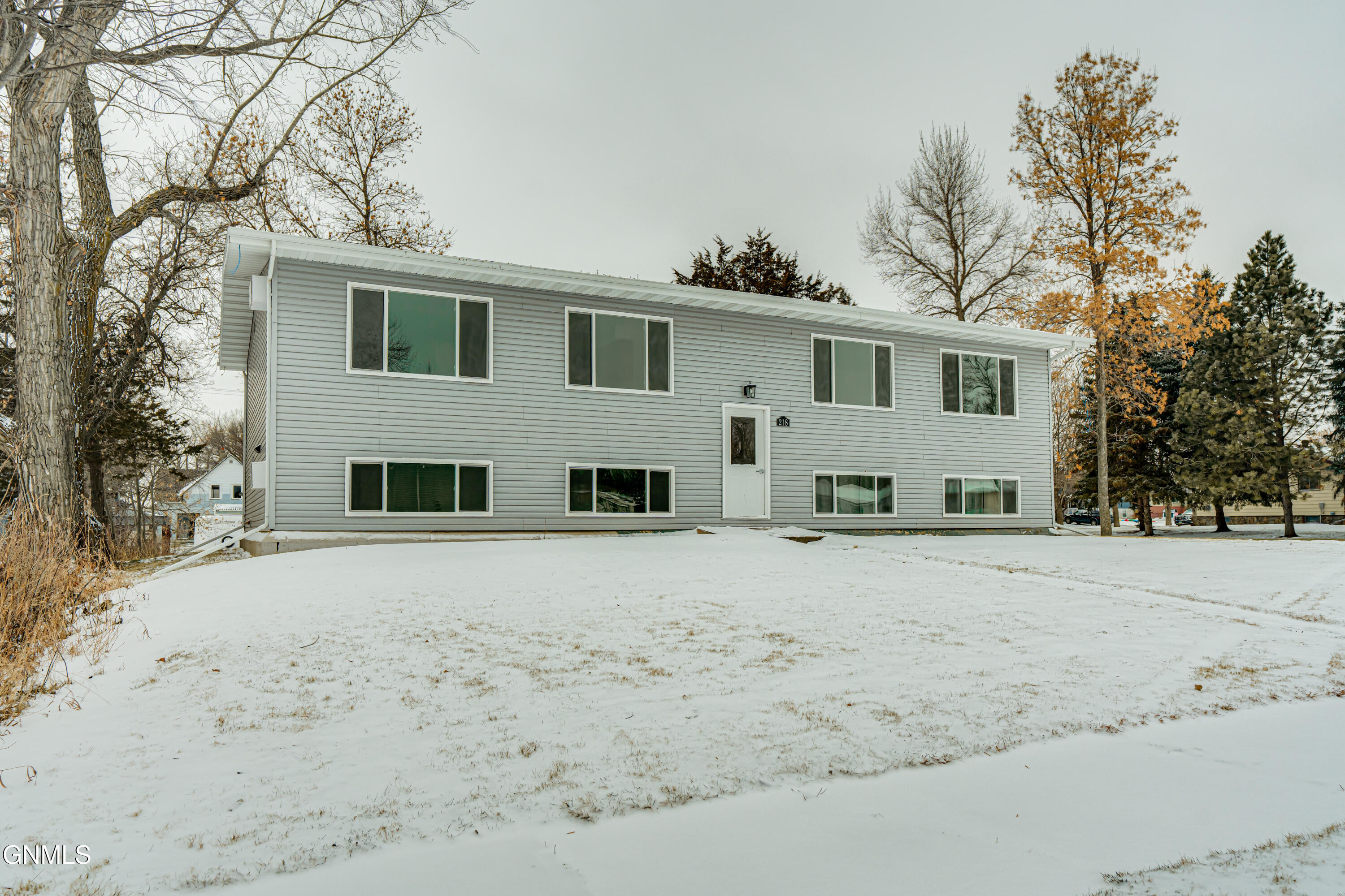 property viewer photo 3