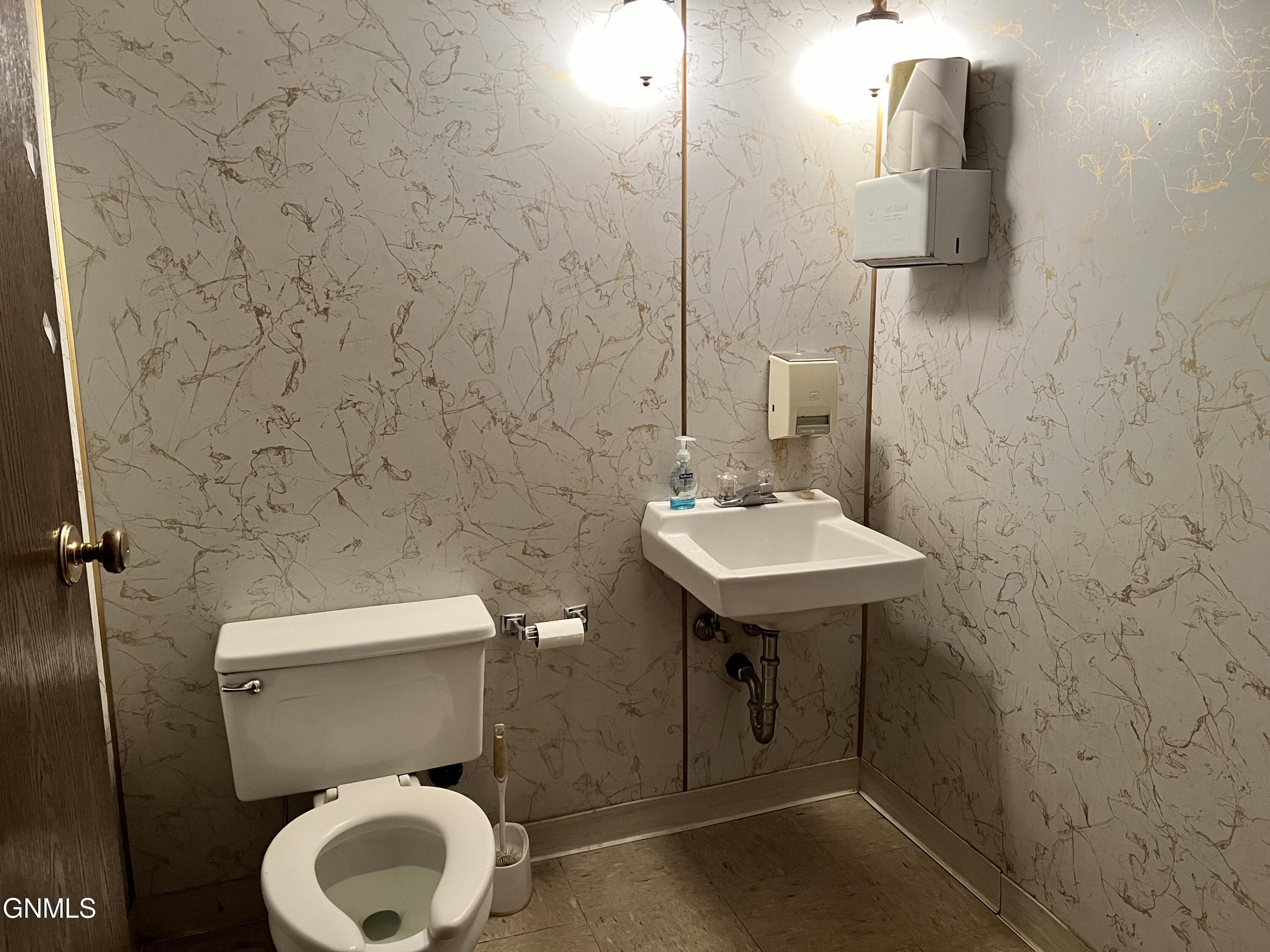 property viewer photo 12