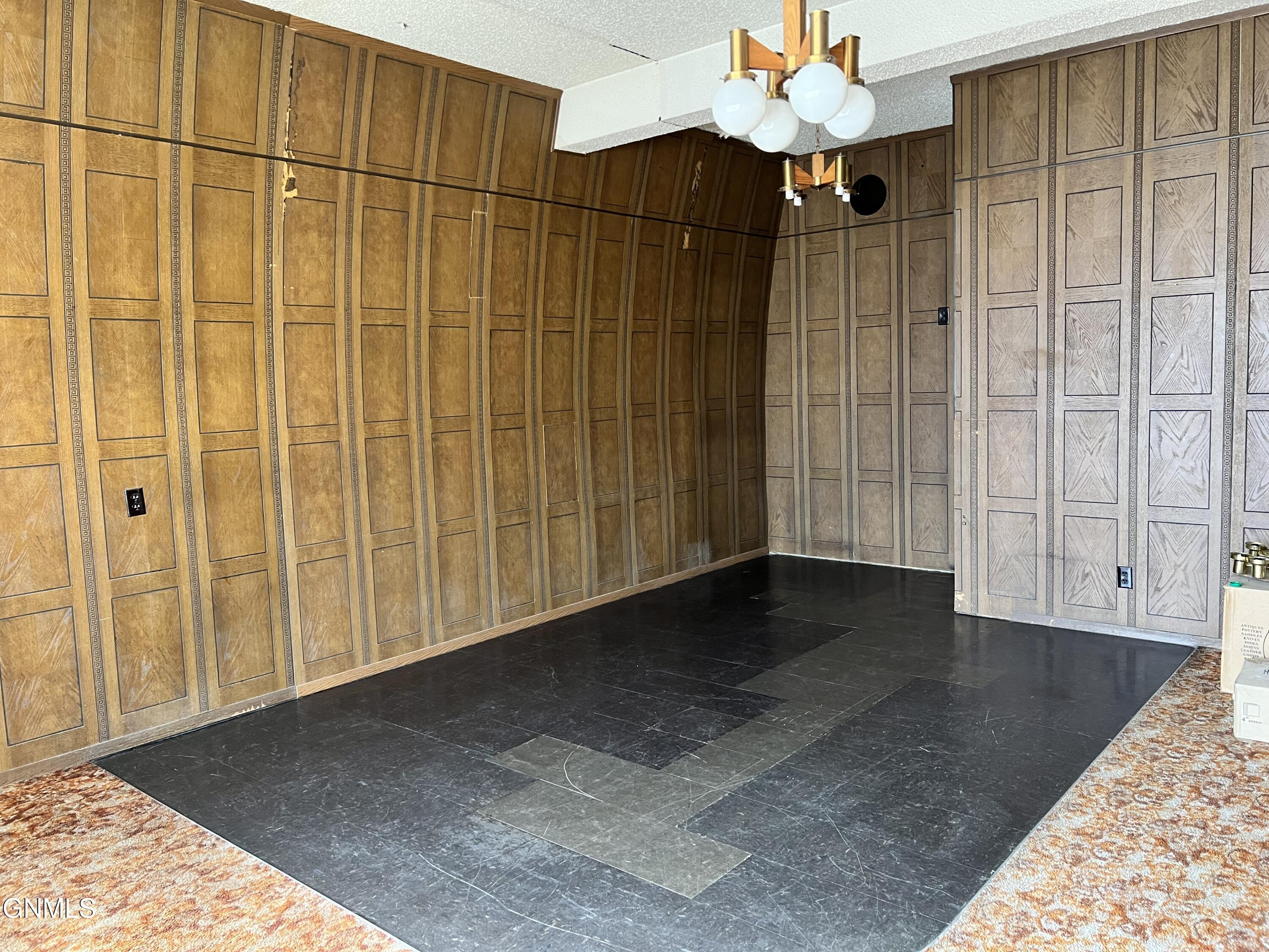 property viewer photo 4