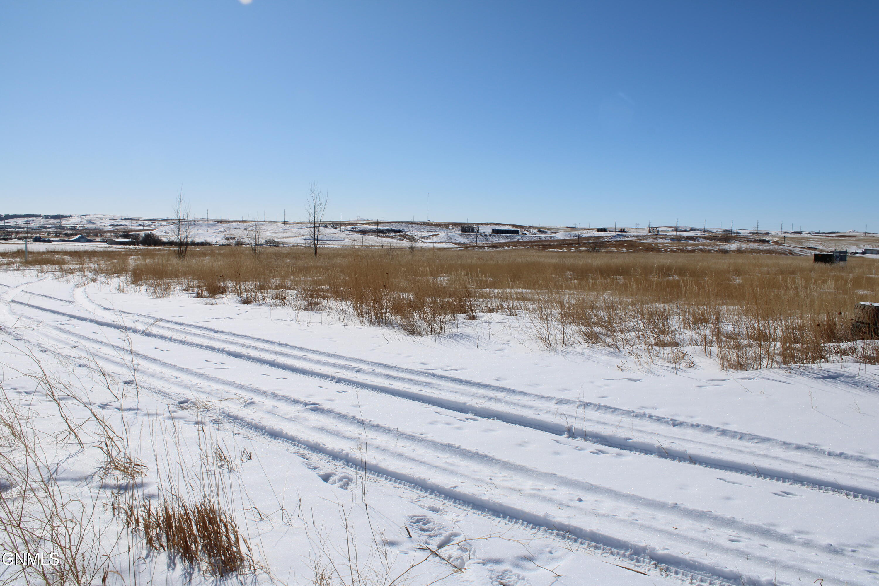 main property photo 29