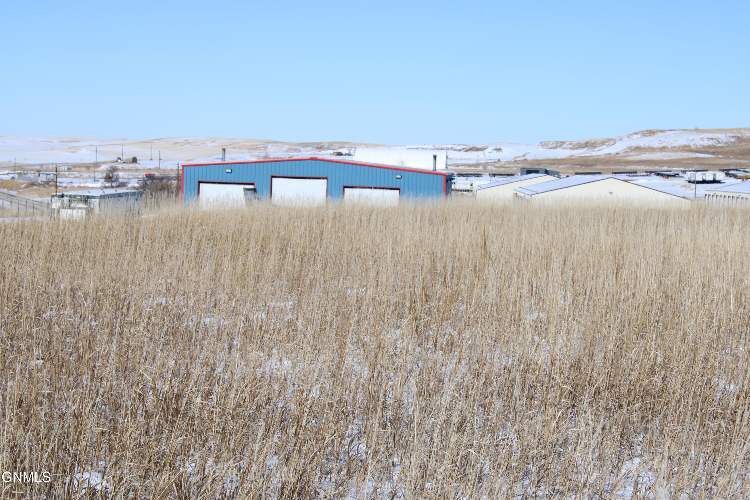 main property photo 6