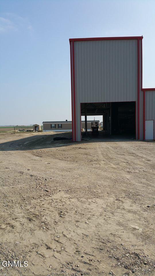 main property photo 17
