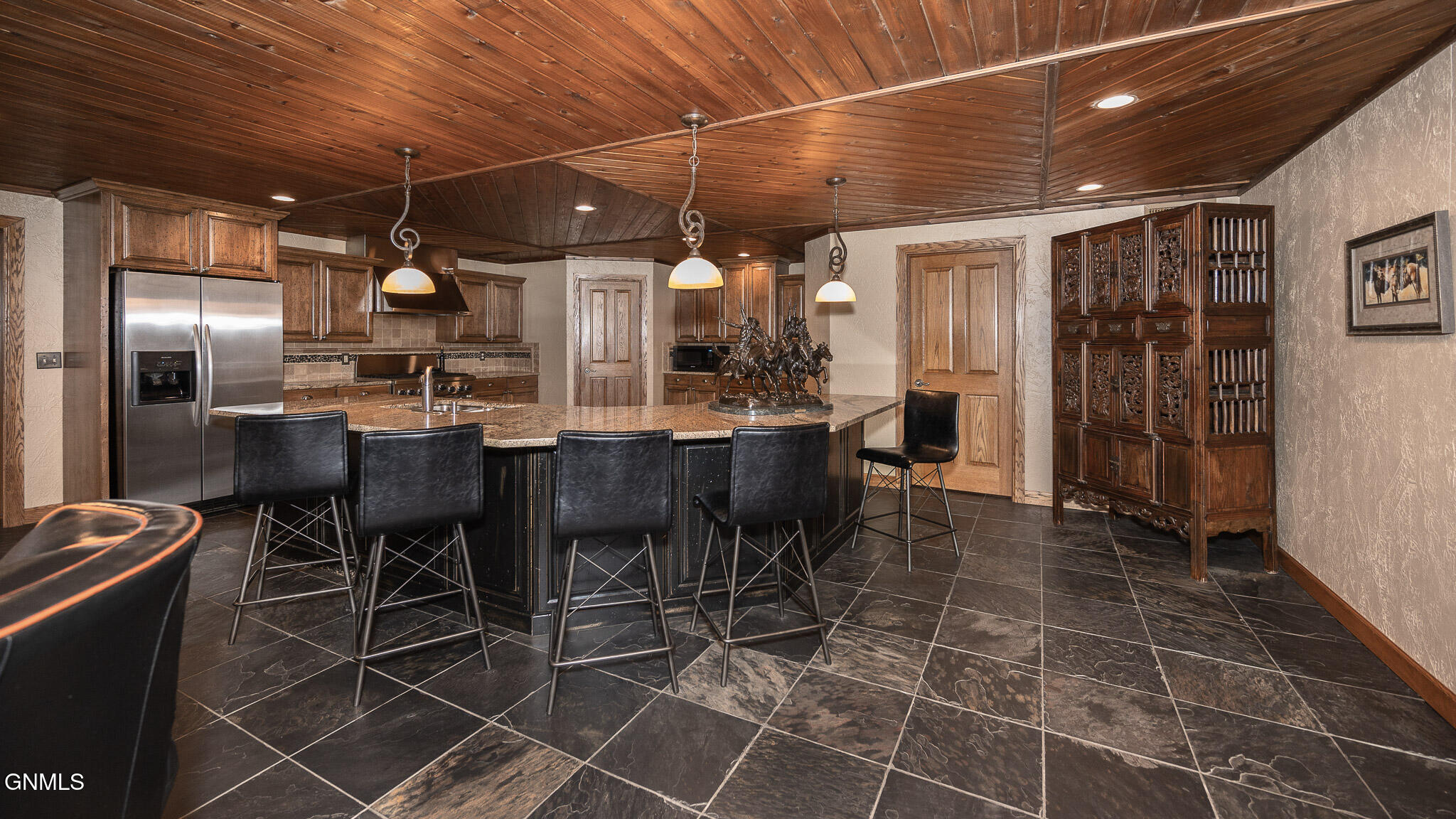 property viewer photo 11