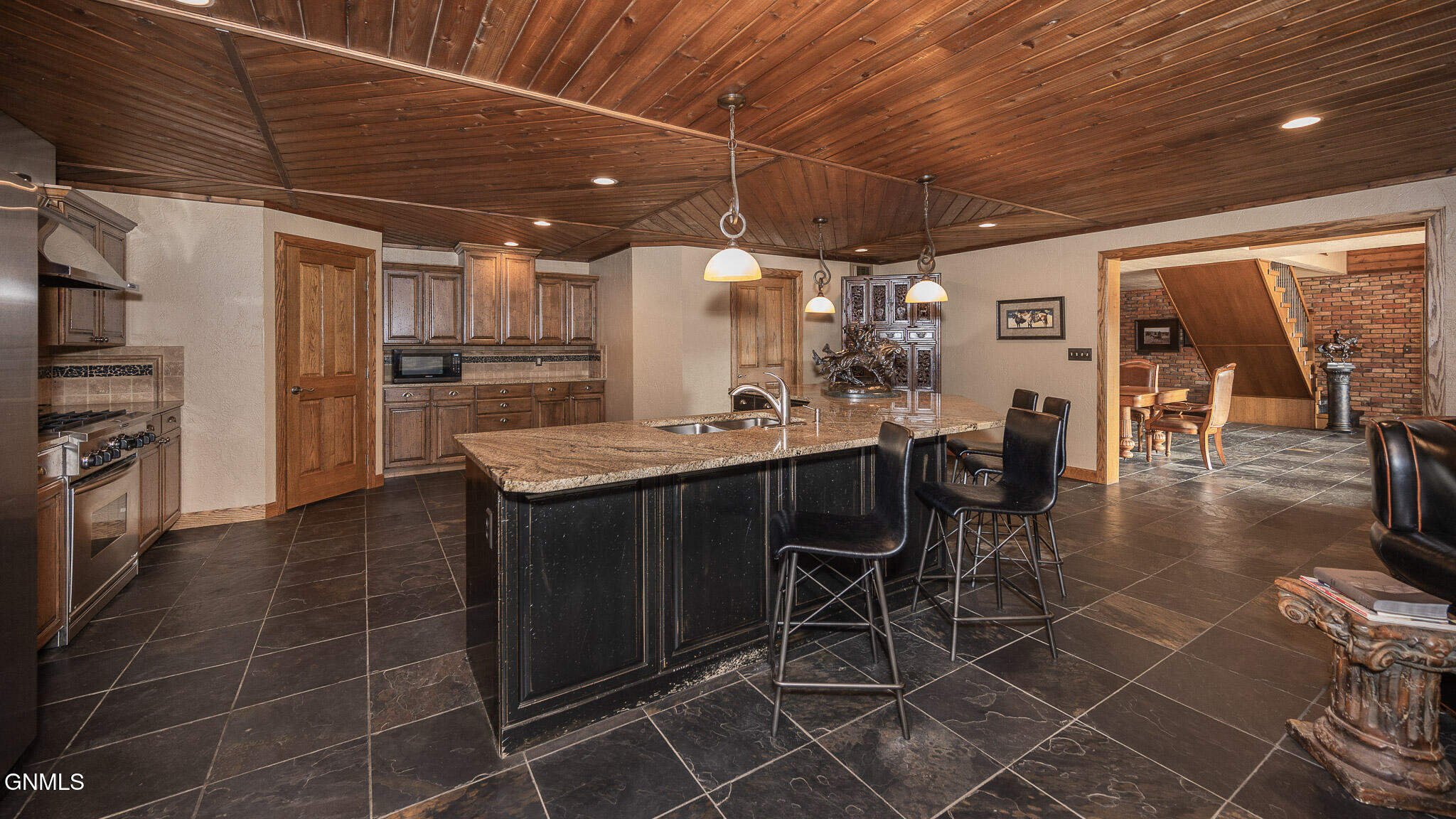 property viewer photo 14