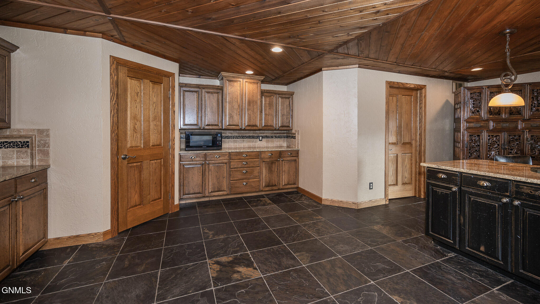 property viewer photo 15