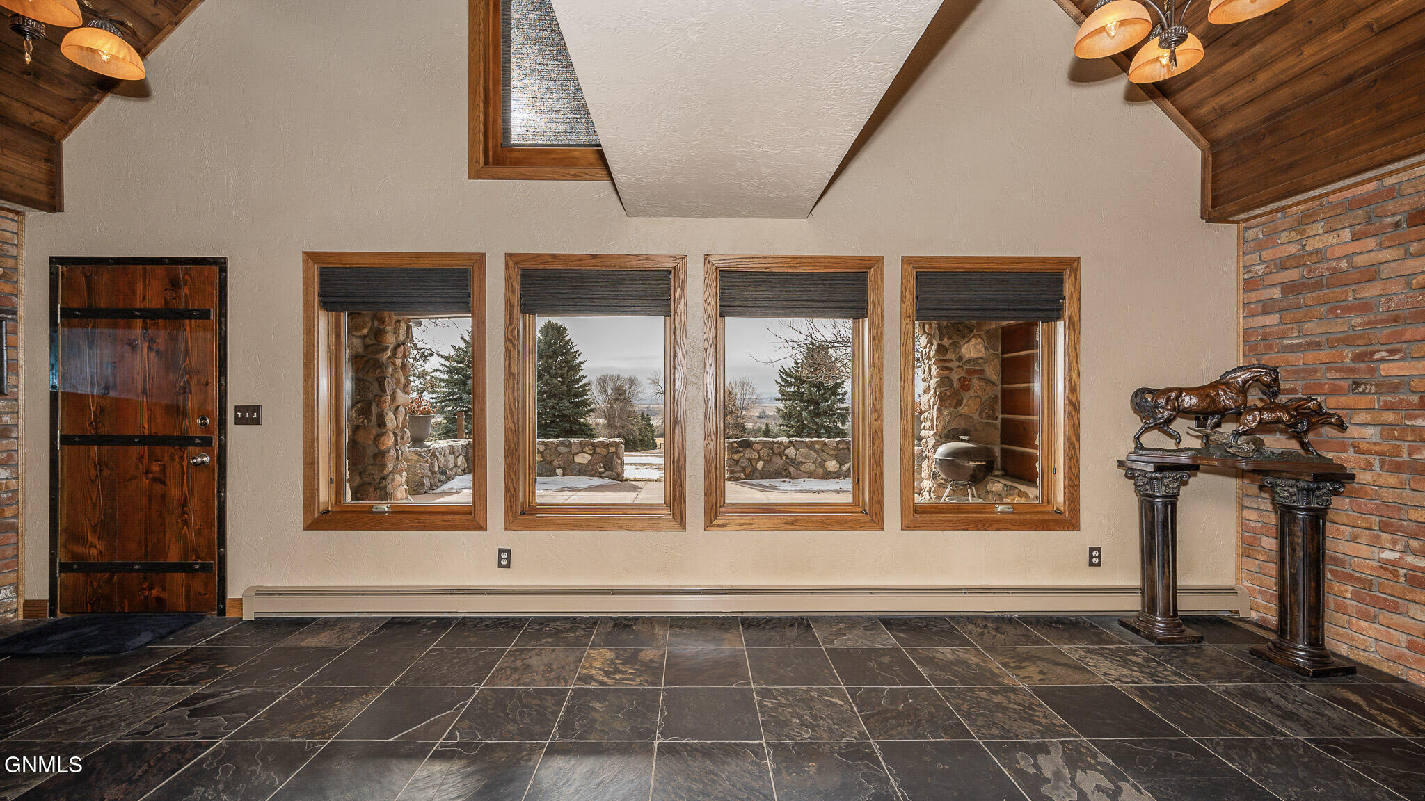 property viewer photo 21
