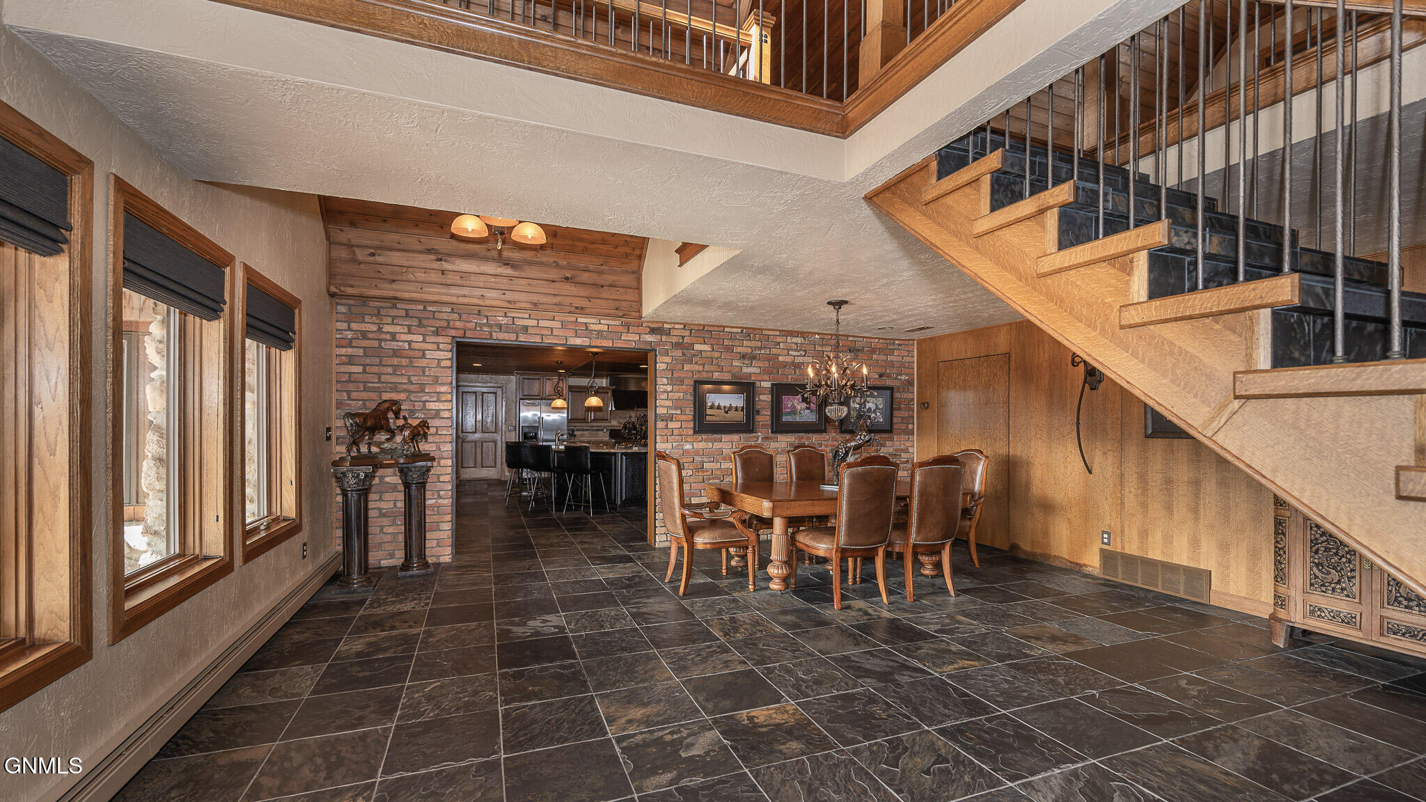 property viewer photo 22