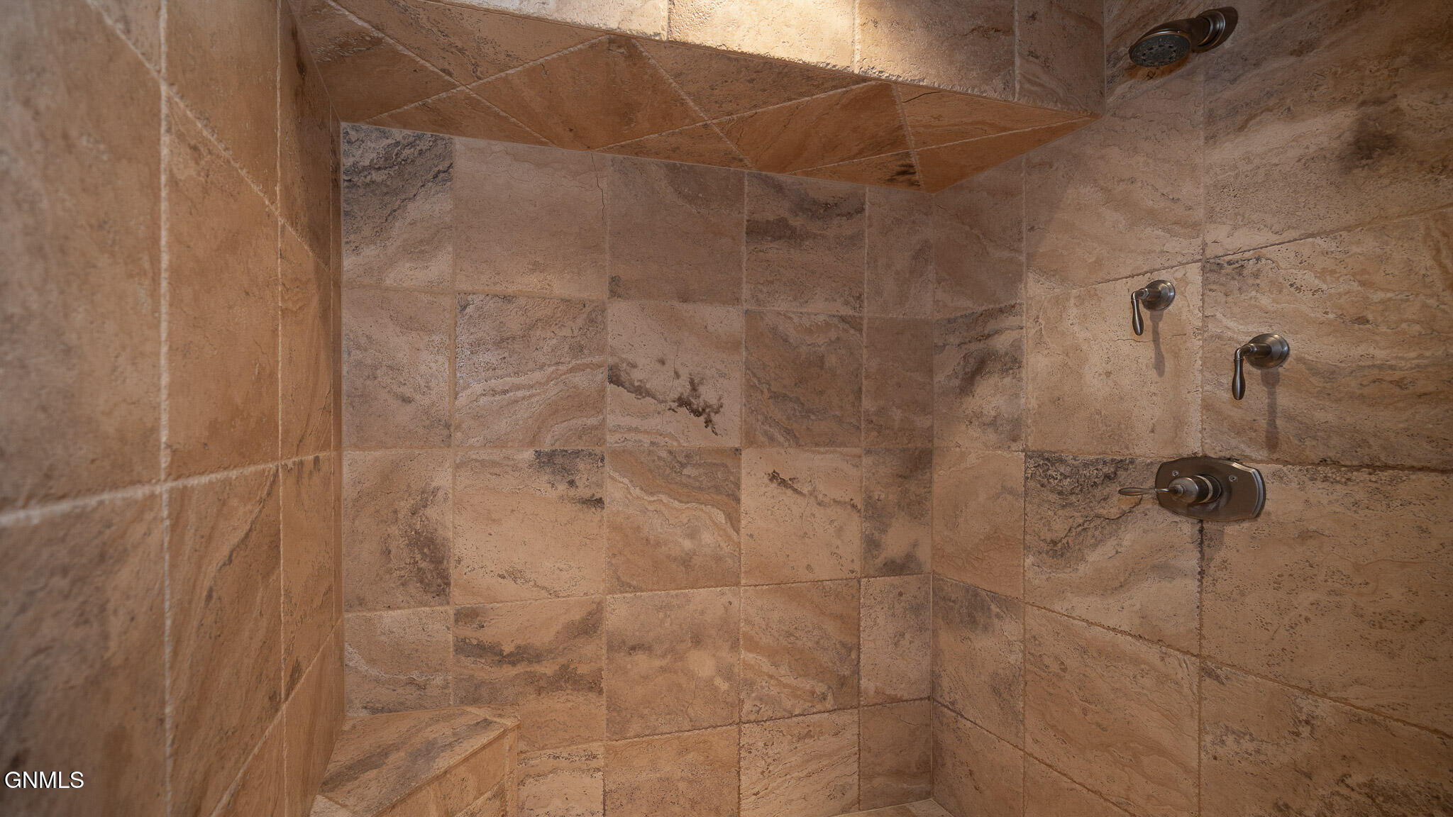 property viewer photo 32