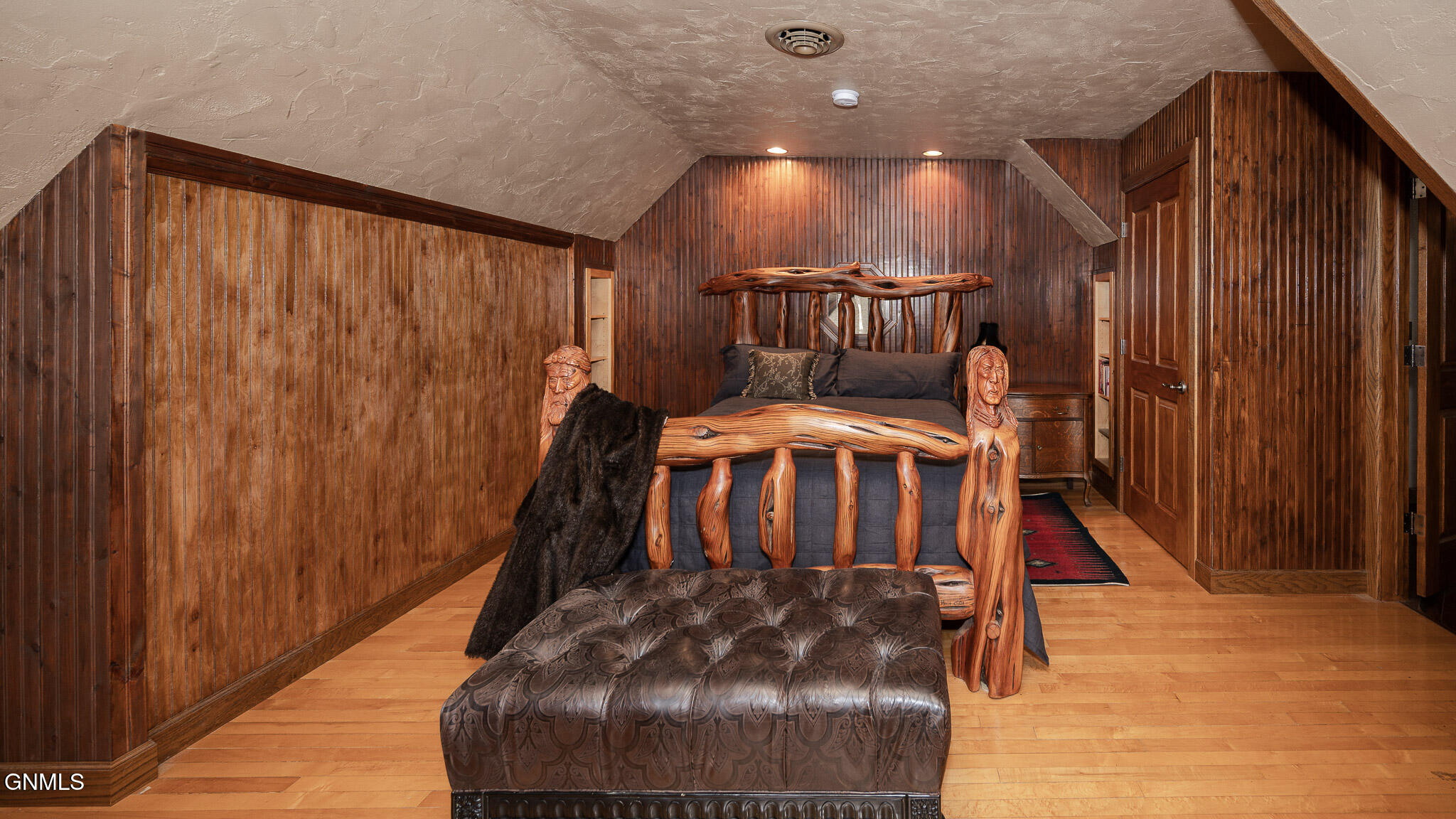 property viewer photo 40
