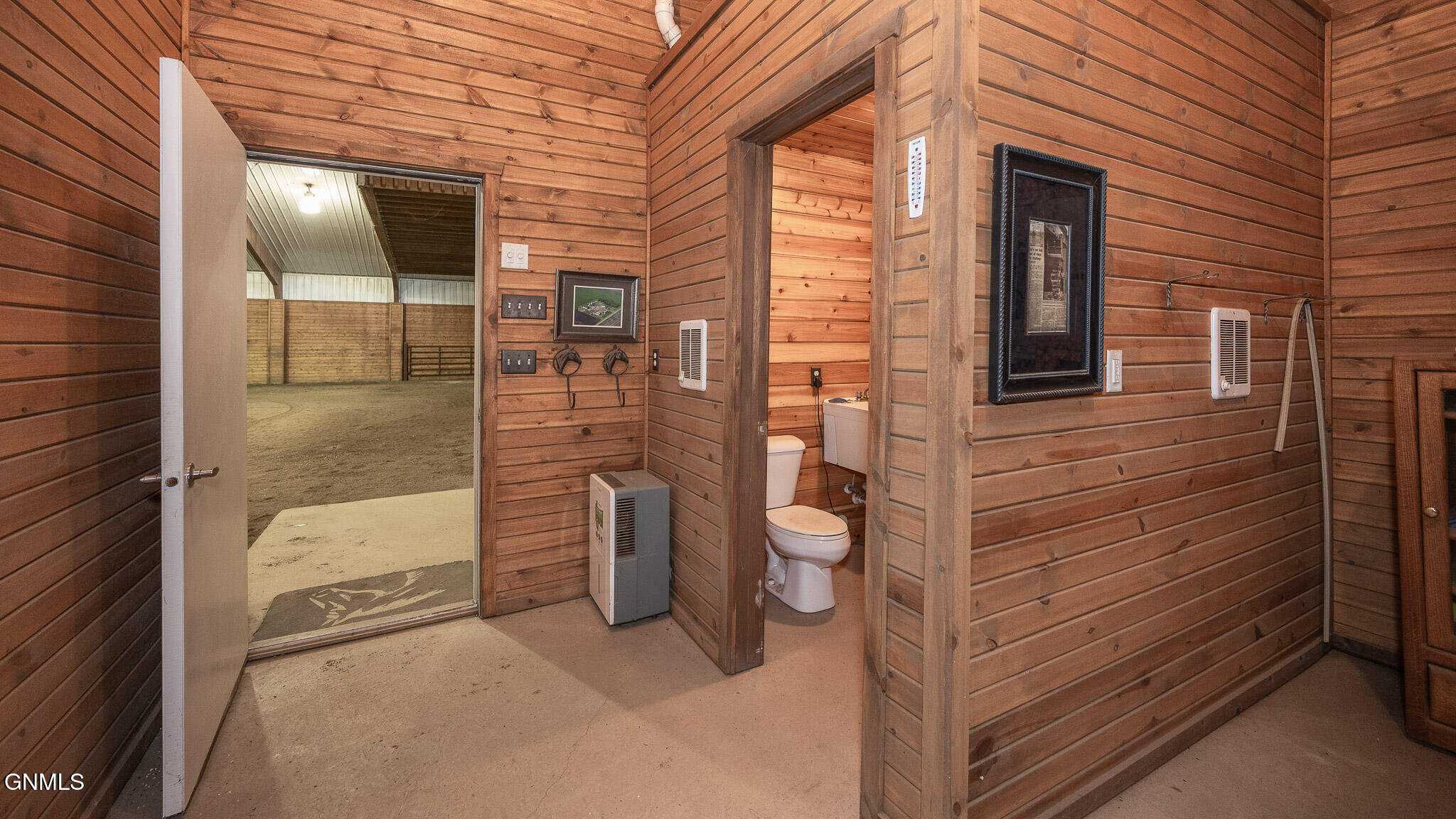 property viewer photo 55
