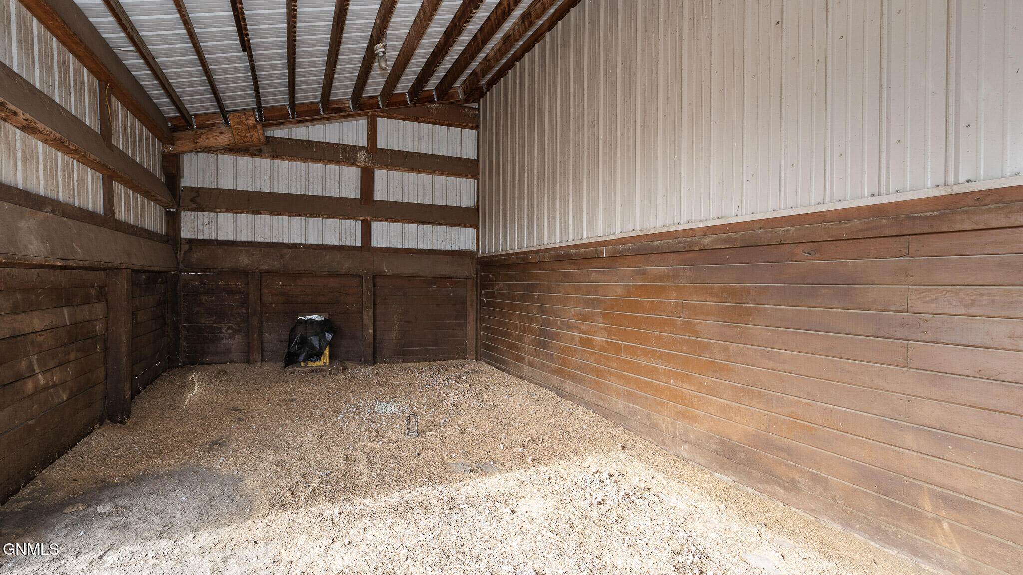 property viewer photo 61