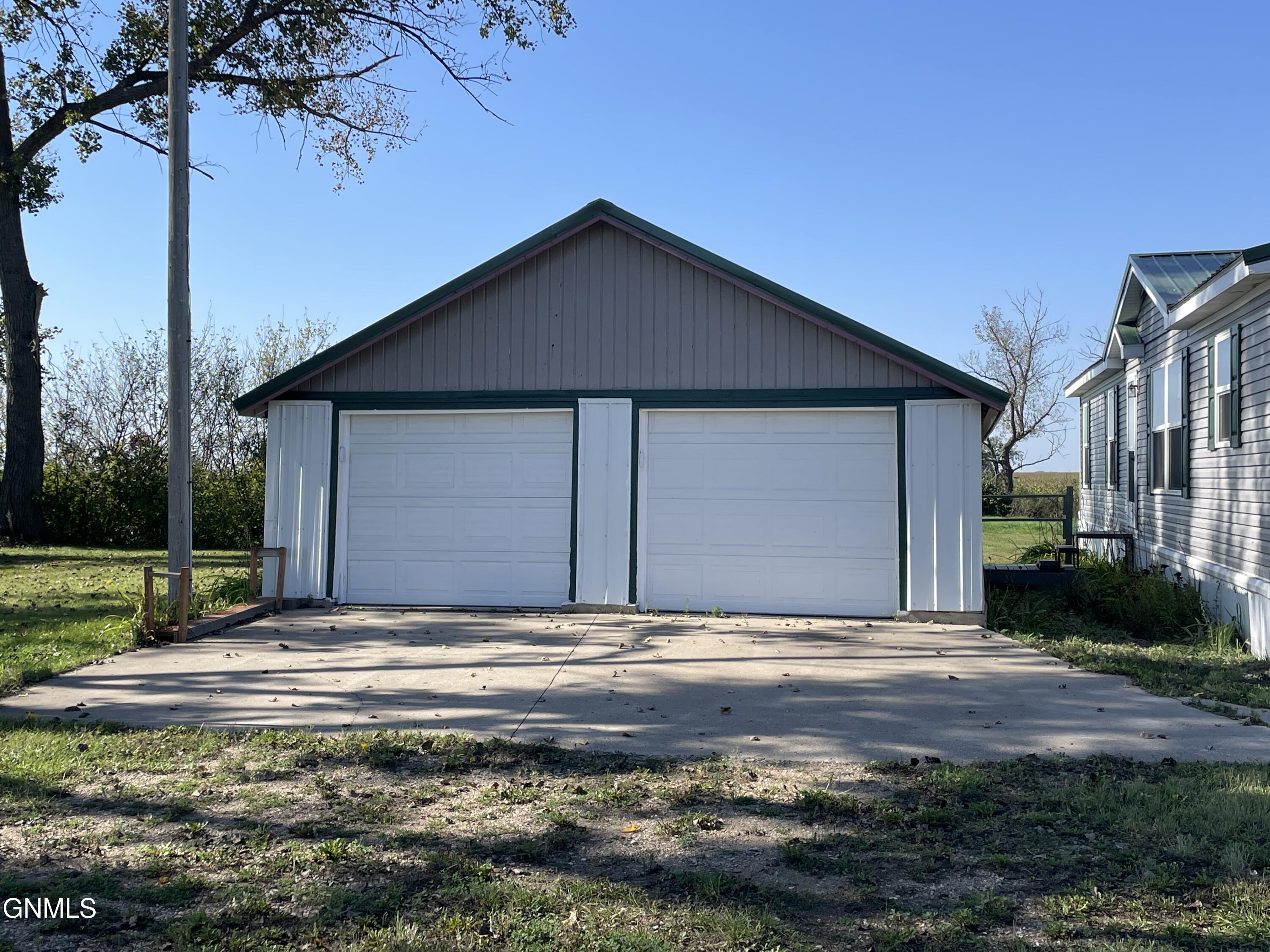 property viewer photo 1