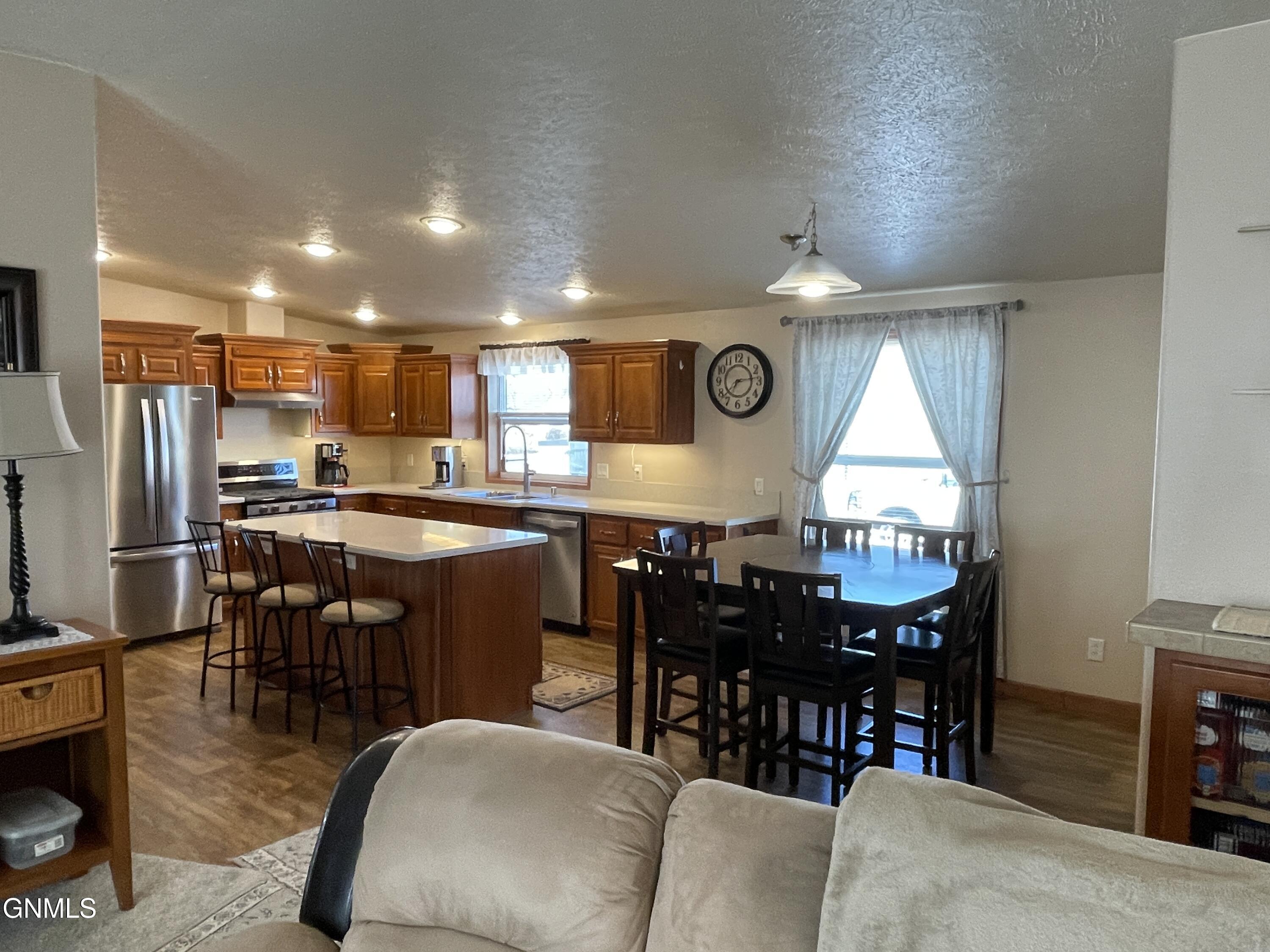 property viewer photo 16