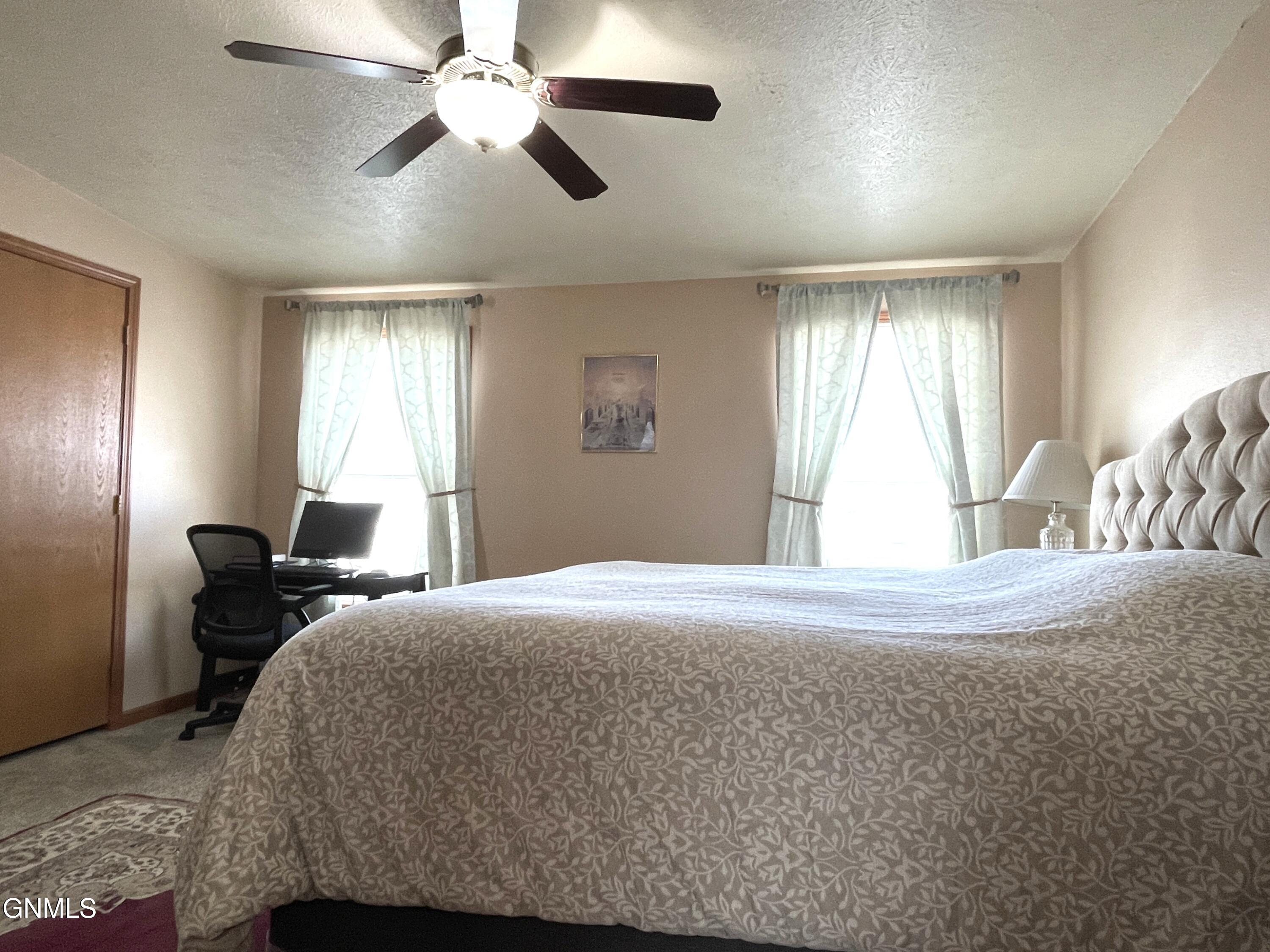 property viewer photo 20