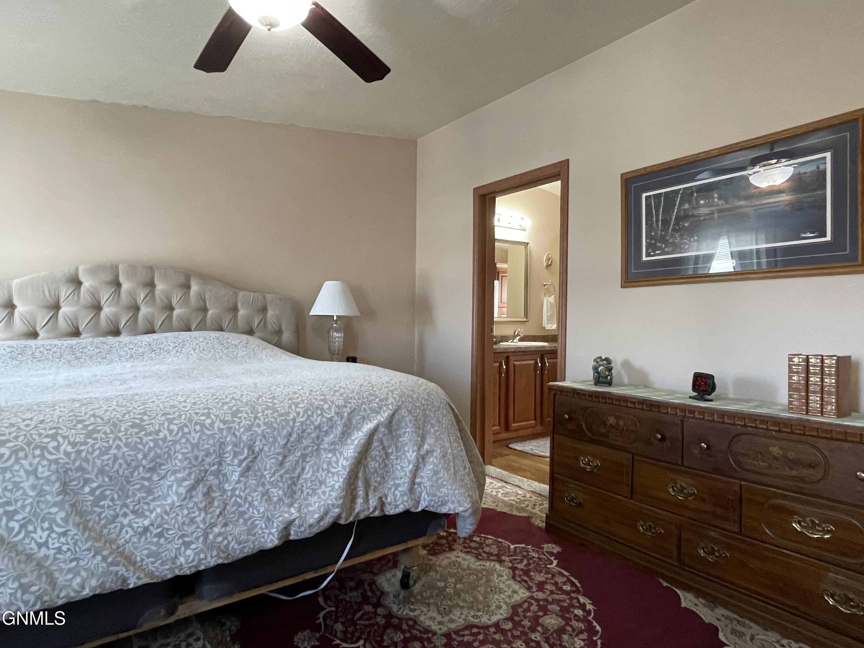 property viewer photo 21
