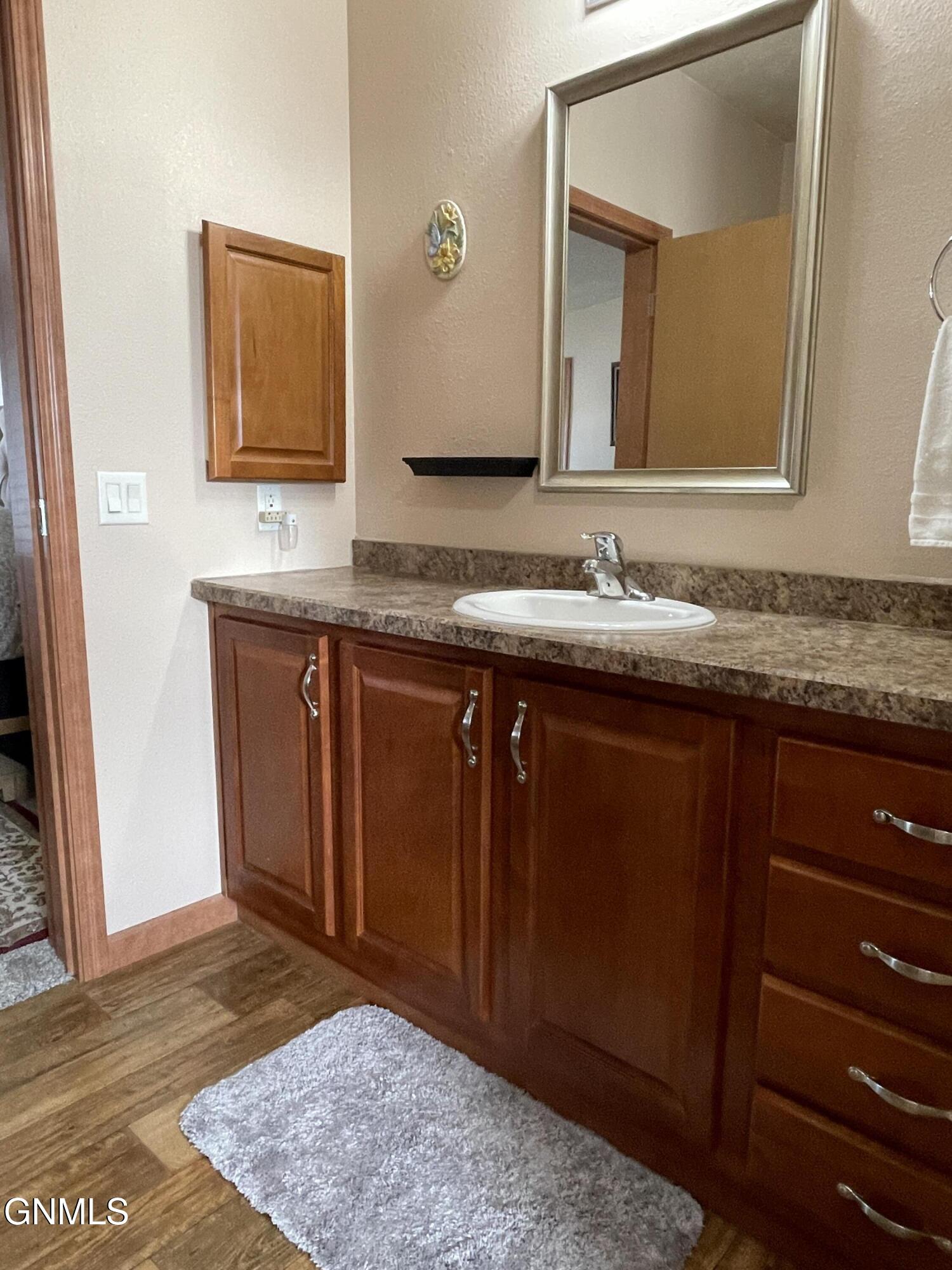 property viewer photo 22