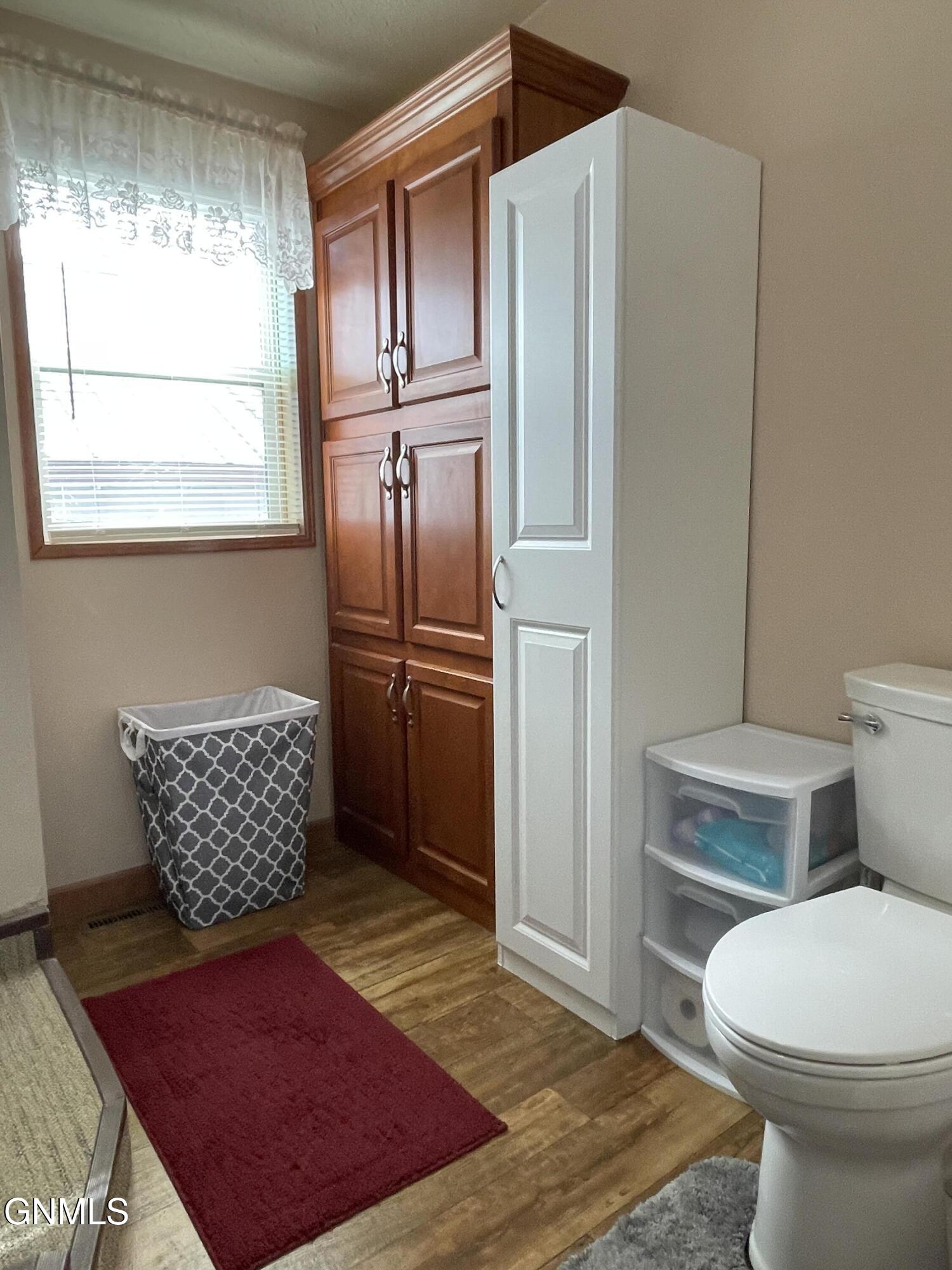 property viewer photo 23