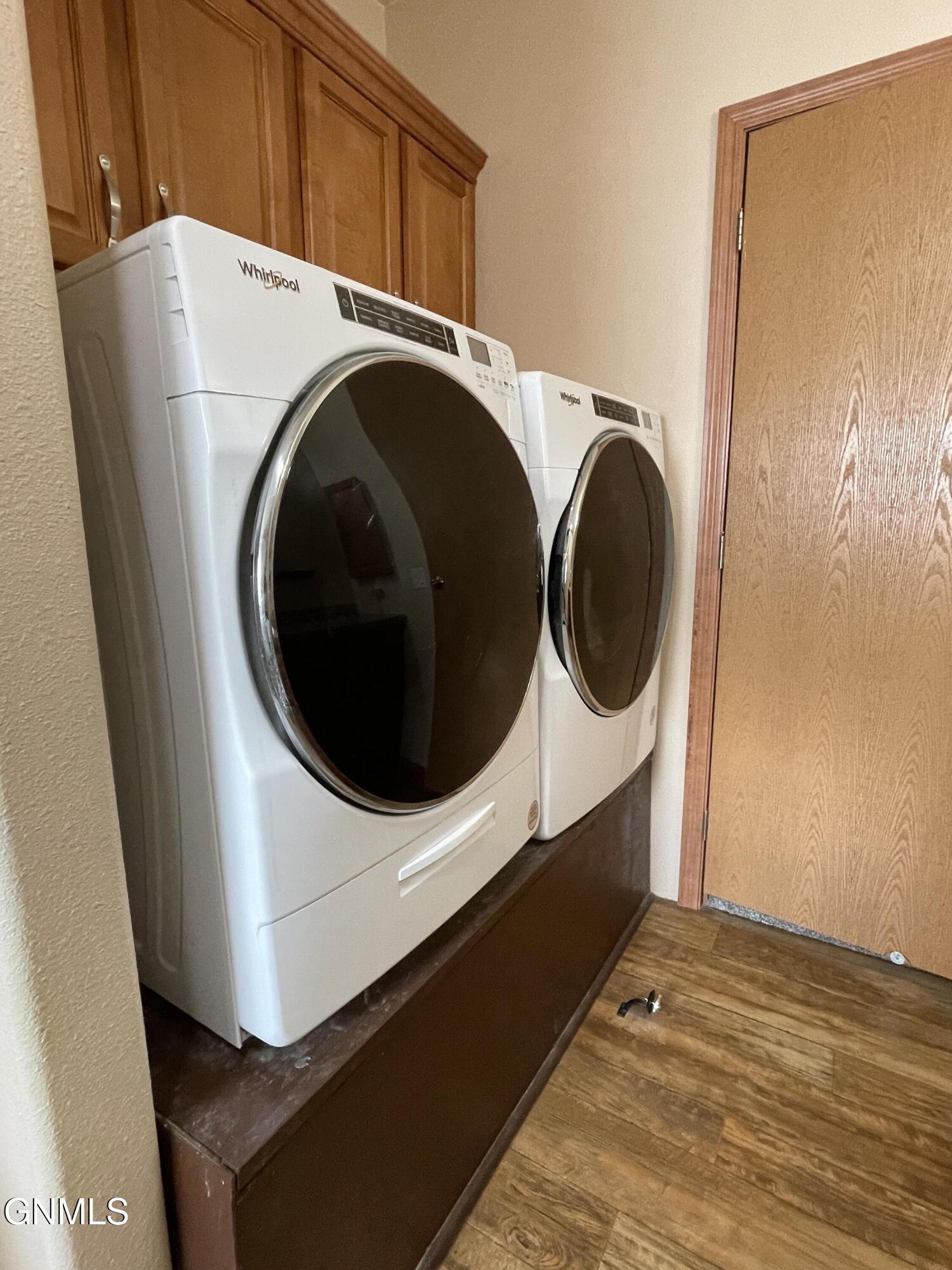 property viewer photo 25