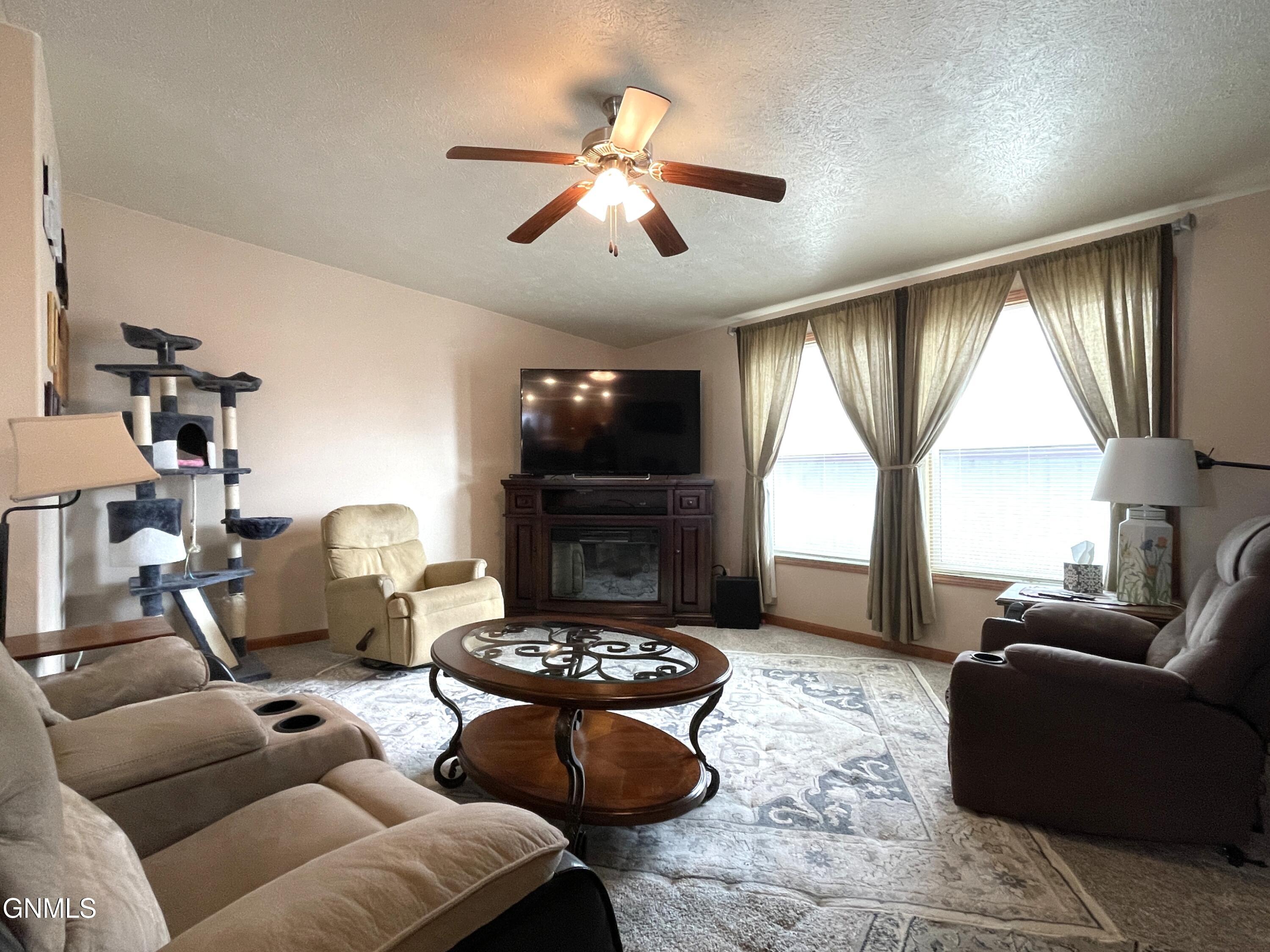property viewer photo 4