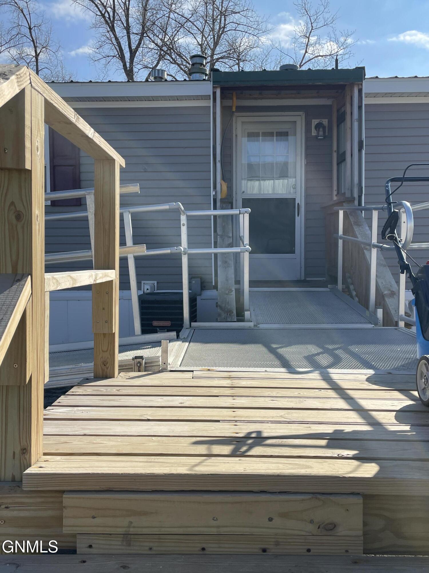 property viewer photo 40